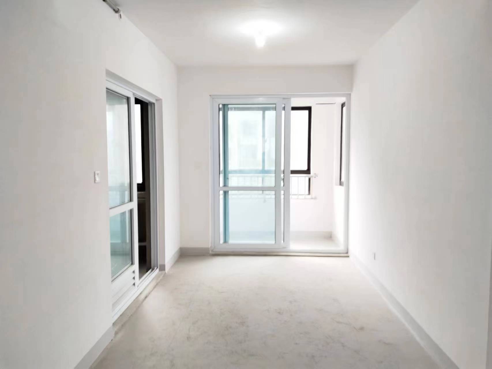 世纪园 3室2厅2卫 139.8m&sup2;