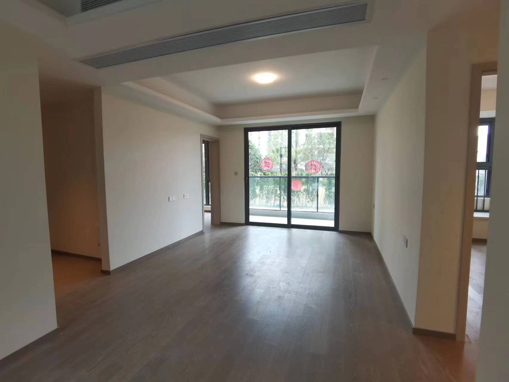 濠悦府 5室3厅3卫 140.00m&sup2;