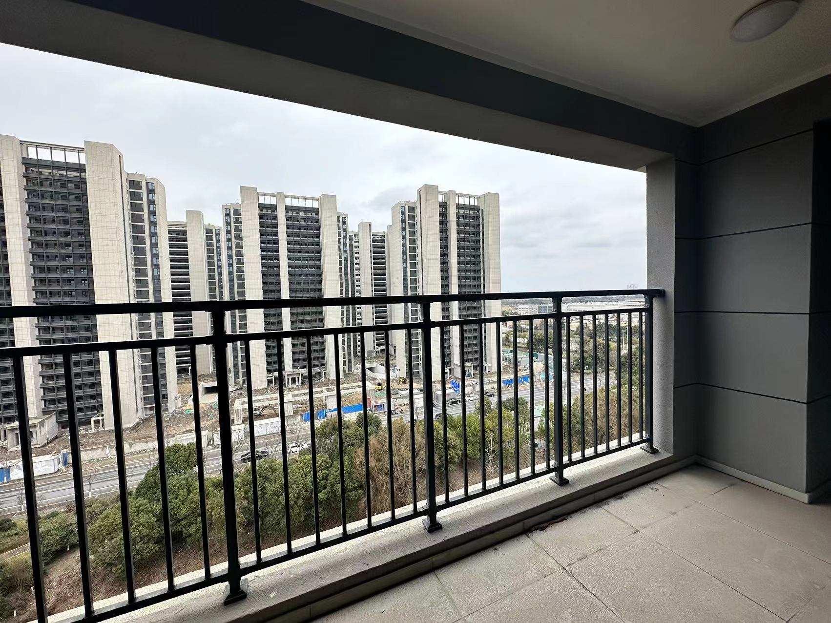万科未来之光 3室2厅1卫 90m&sup2;