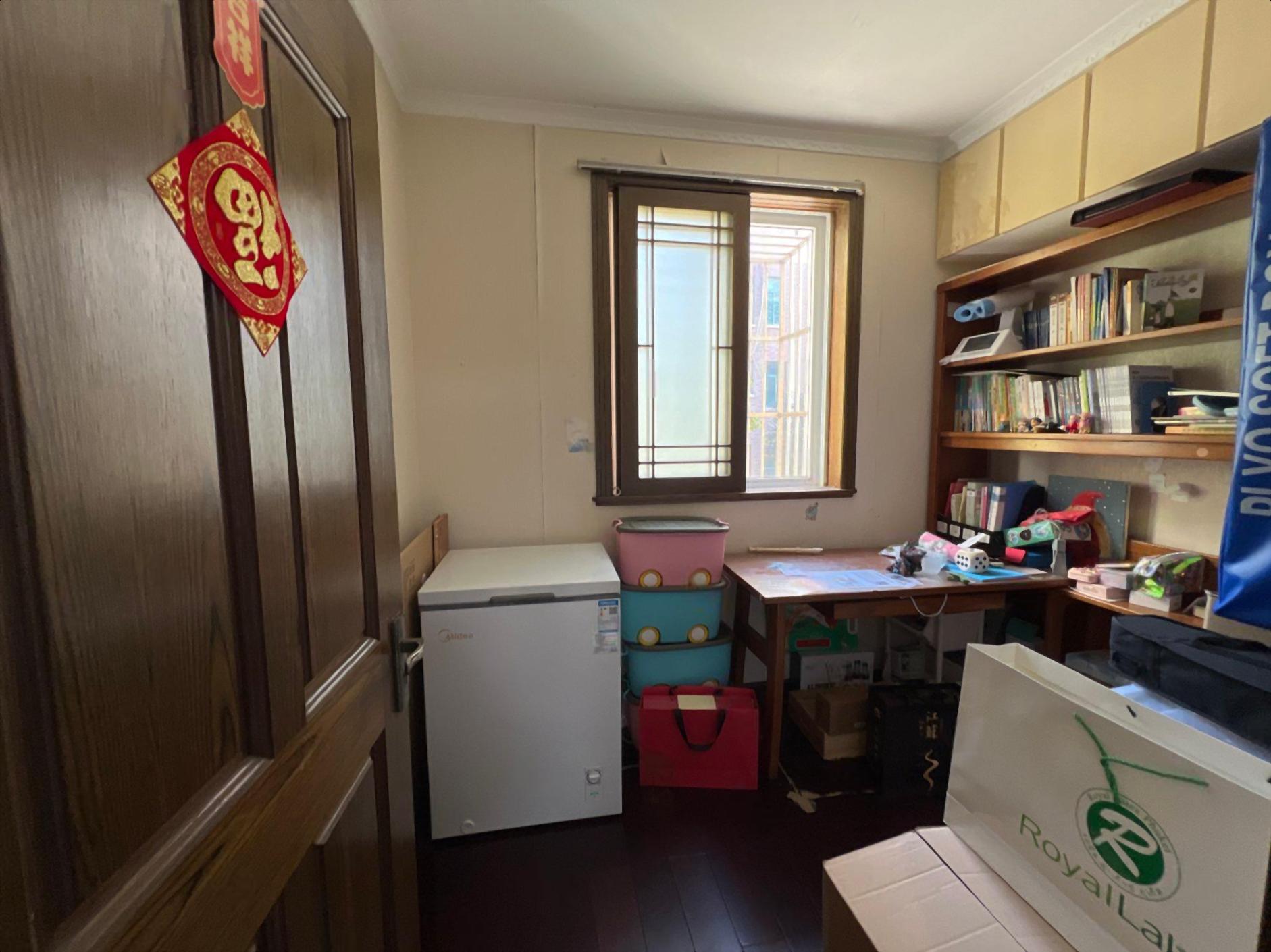 健康公寓 3室2厅2卫 139.56m&sup2;