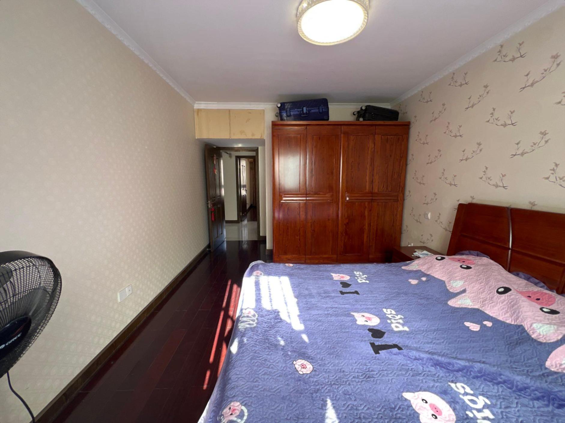 健康公寓 3室2厅2卫 139.56m&sup2;