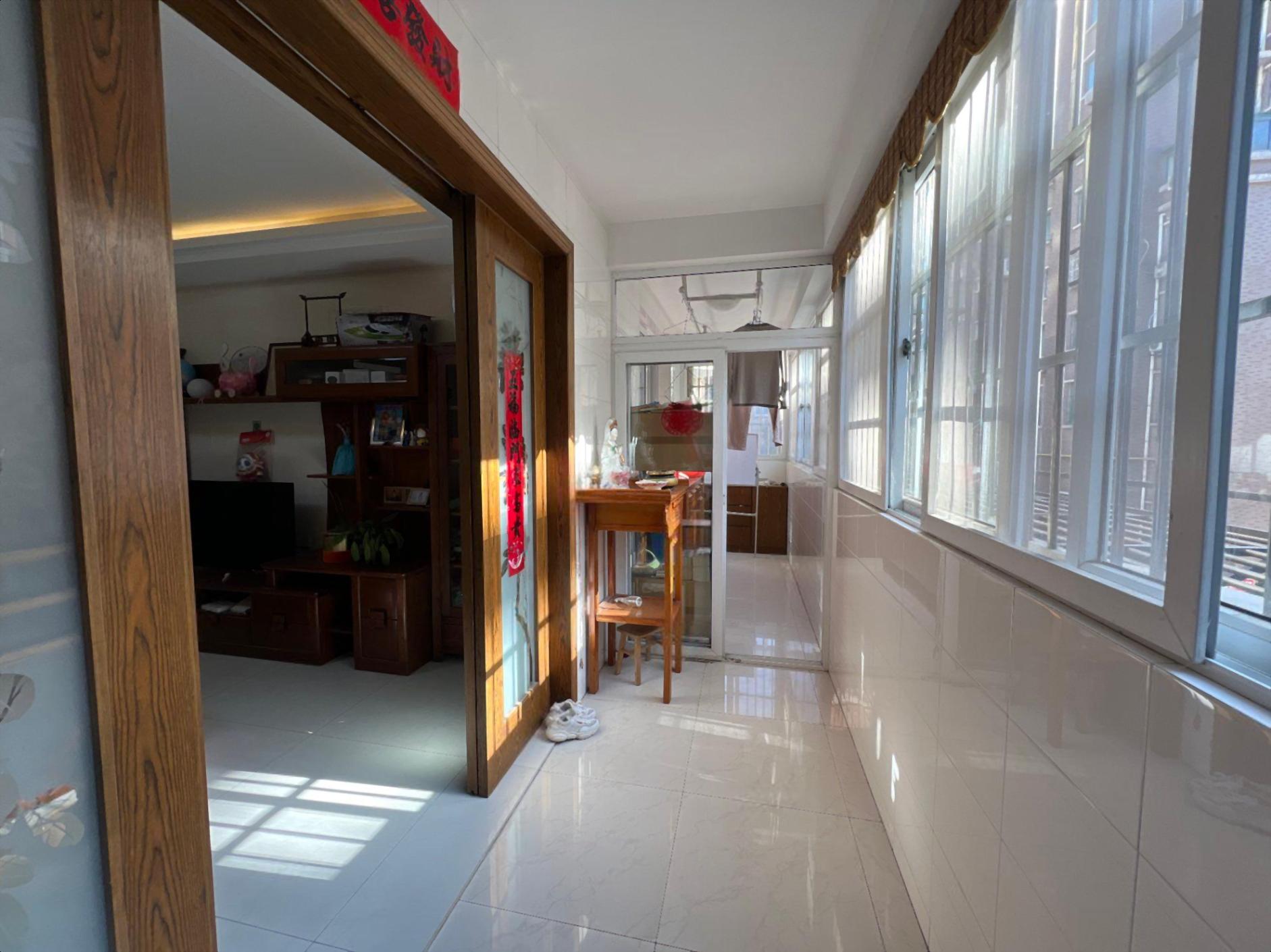 健康公寓 3室2厅2卫 139.56m&sup2;