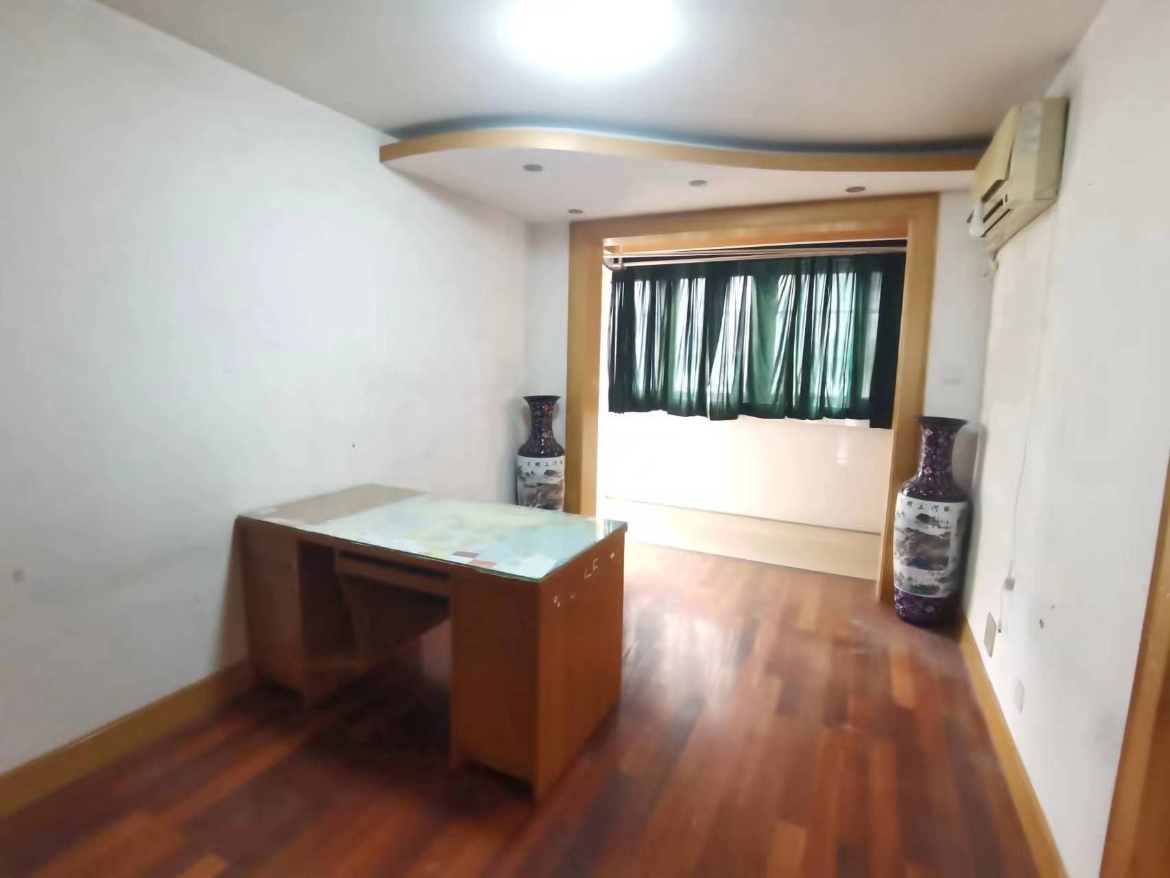 金鑫苑 3室2厅2卫 165m&sup2;