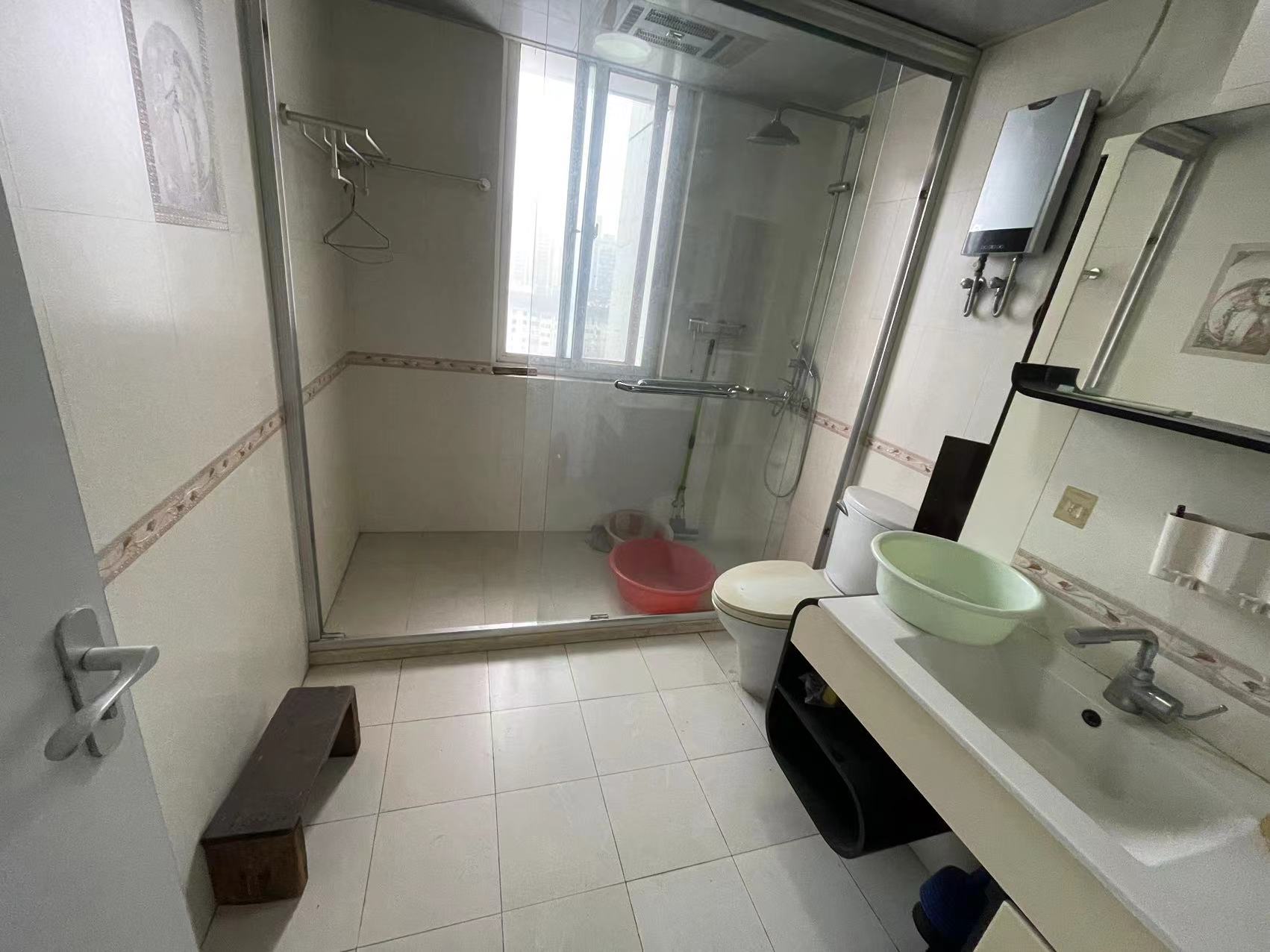 春晖花园 4室3厅2卫 185.57m&sup2;