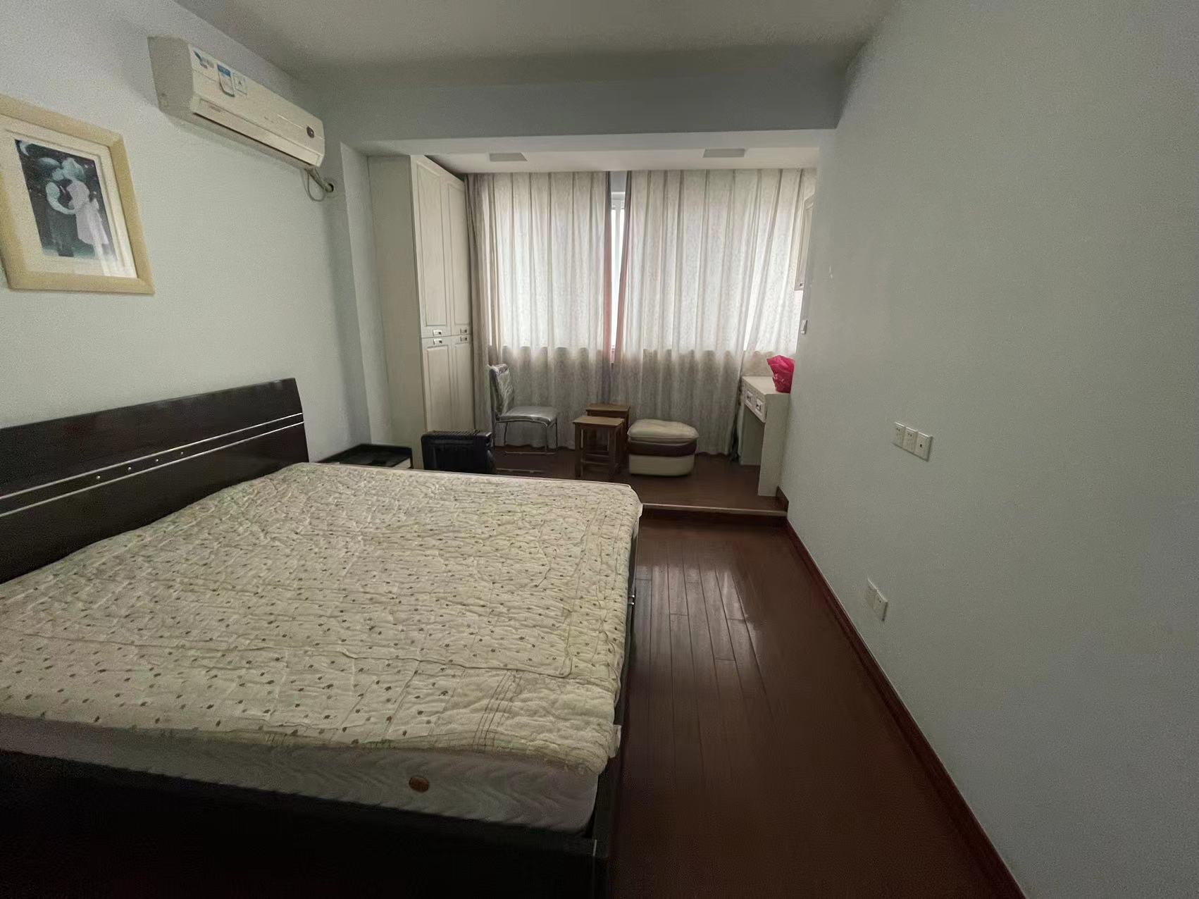 春晖花园 4室3厅2卫 185.57m&sup2;
