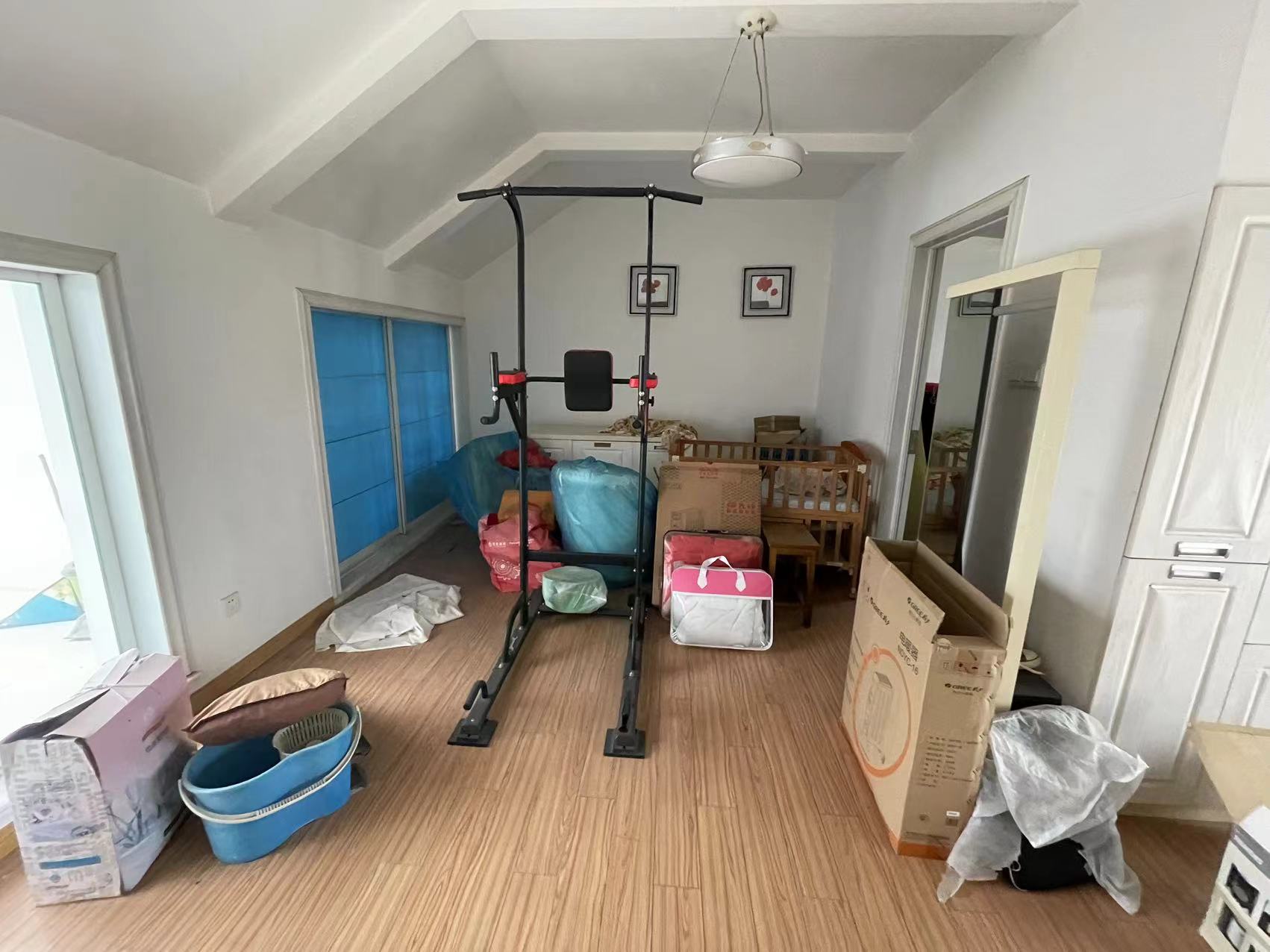 春晖花园 4室3厅2卫 185.57m&sup2;