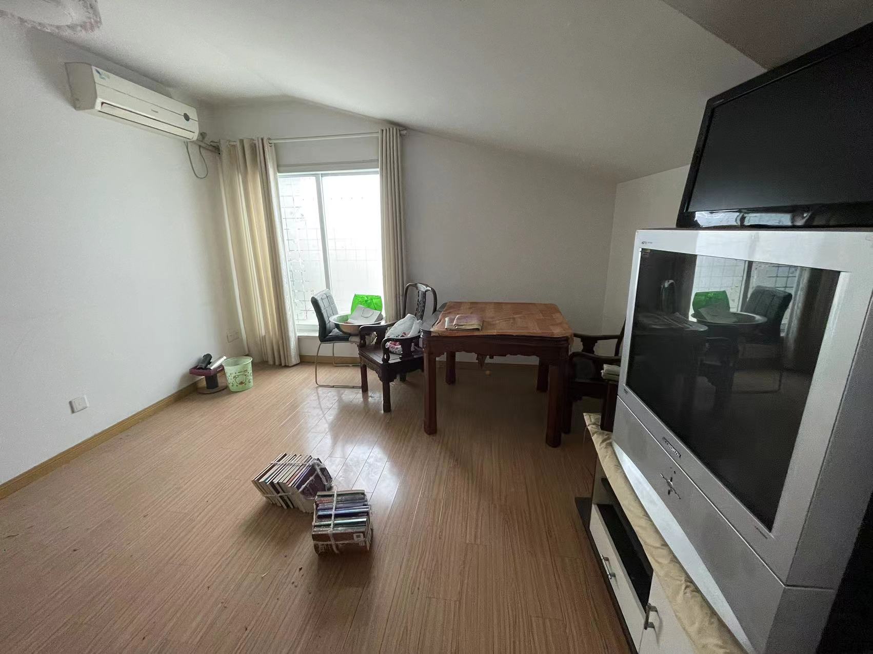 春晖花园 4室3厅2卫 185.57m&sup2;