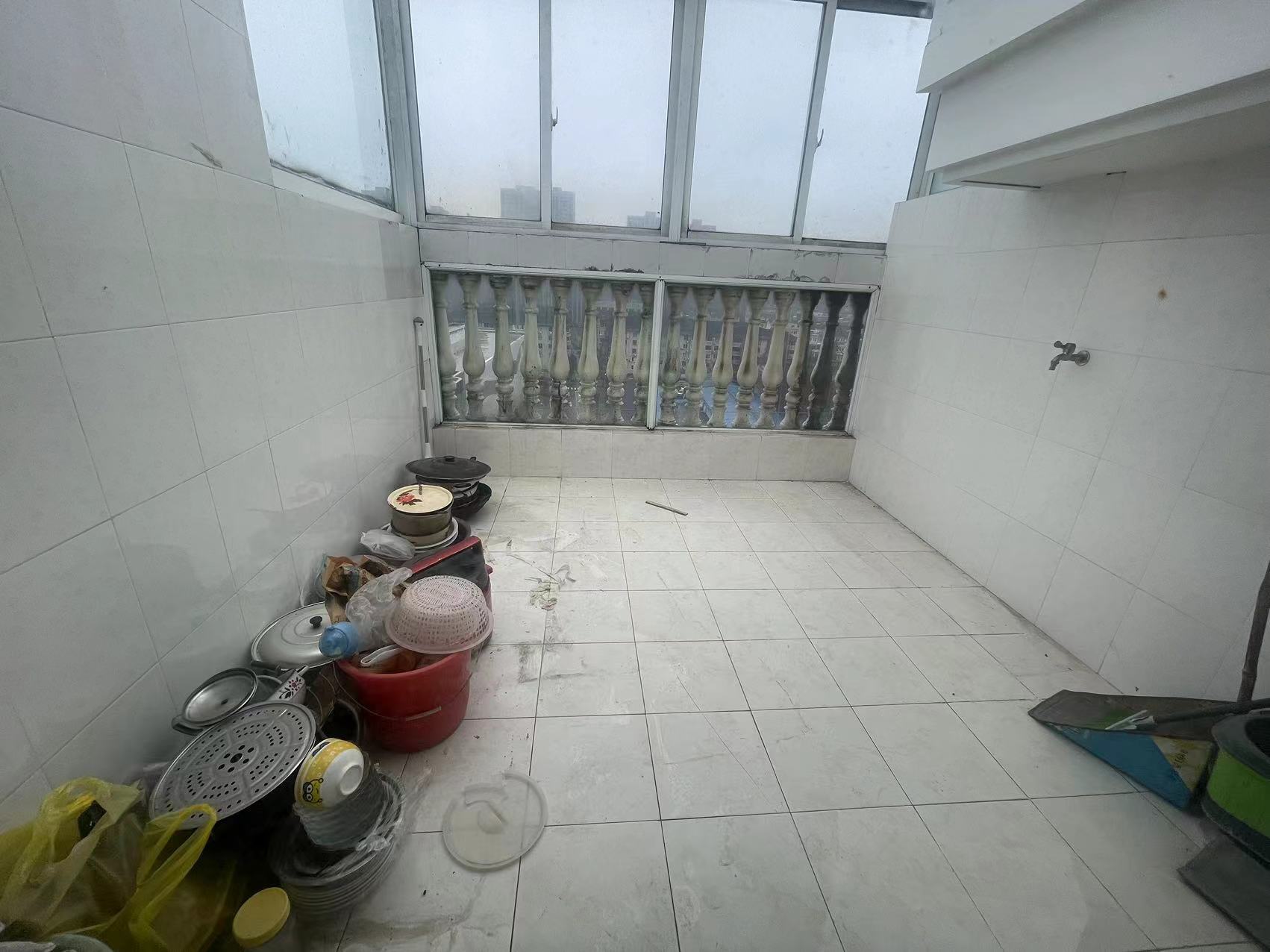 春晖花园 4室3厅2卫 185.57m&sup2;