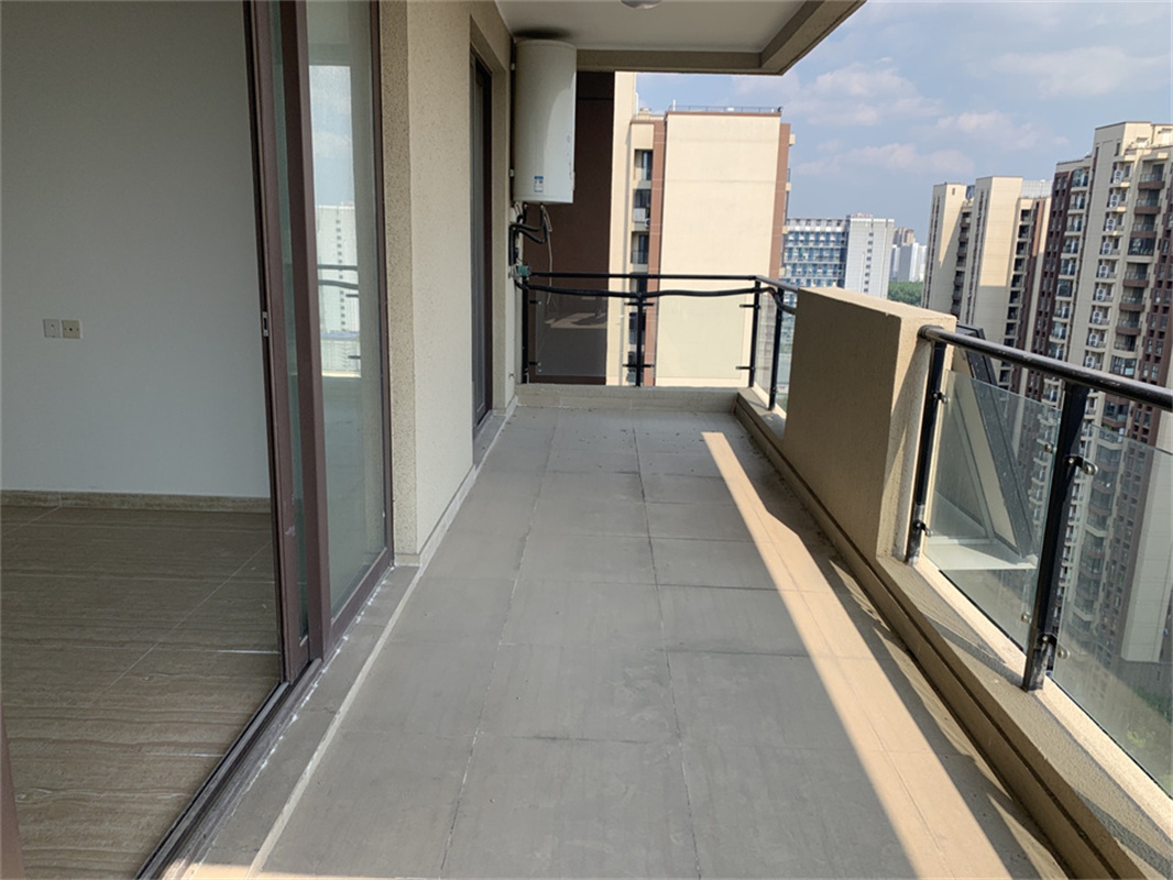 碧桂园时代悦城 4室2厅3卫 190m&sup2;