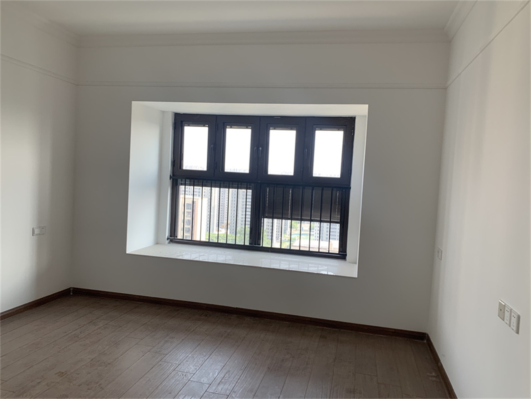 碧桂园时代悦城 4室2厅3卫 190m&sup2;