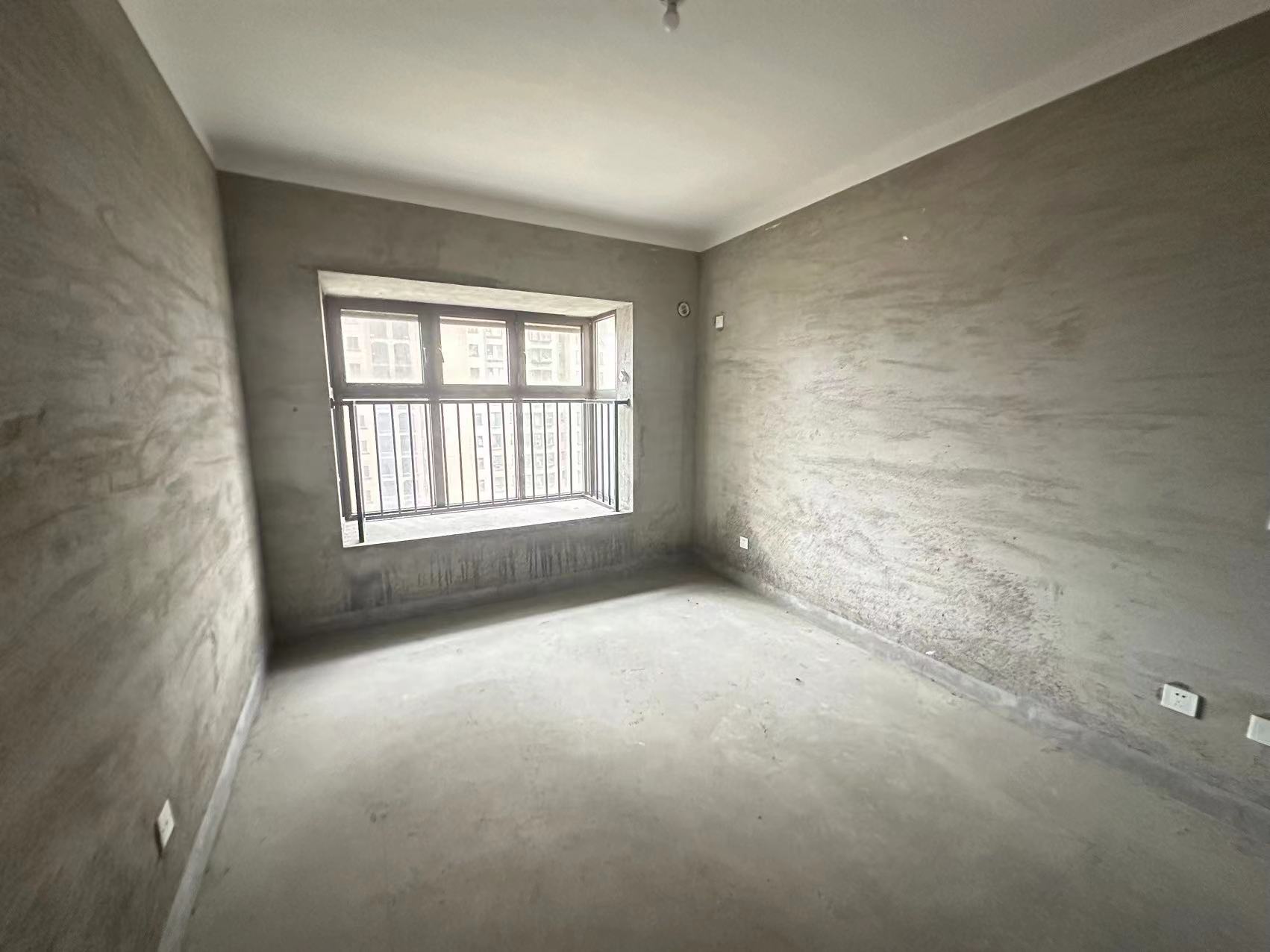 华强城 3室2厅1卫 109.5m&sup2;