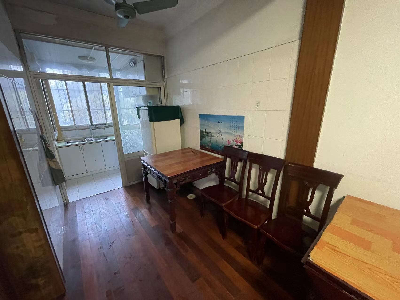虹南小区 2室2厅1卫 100m&sup2;