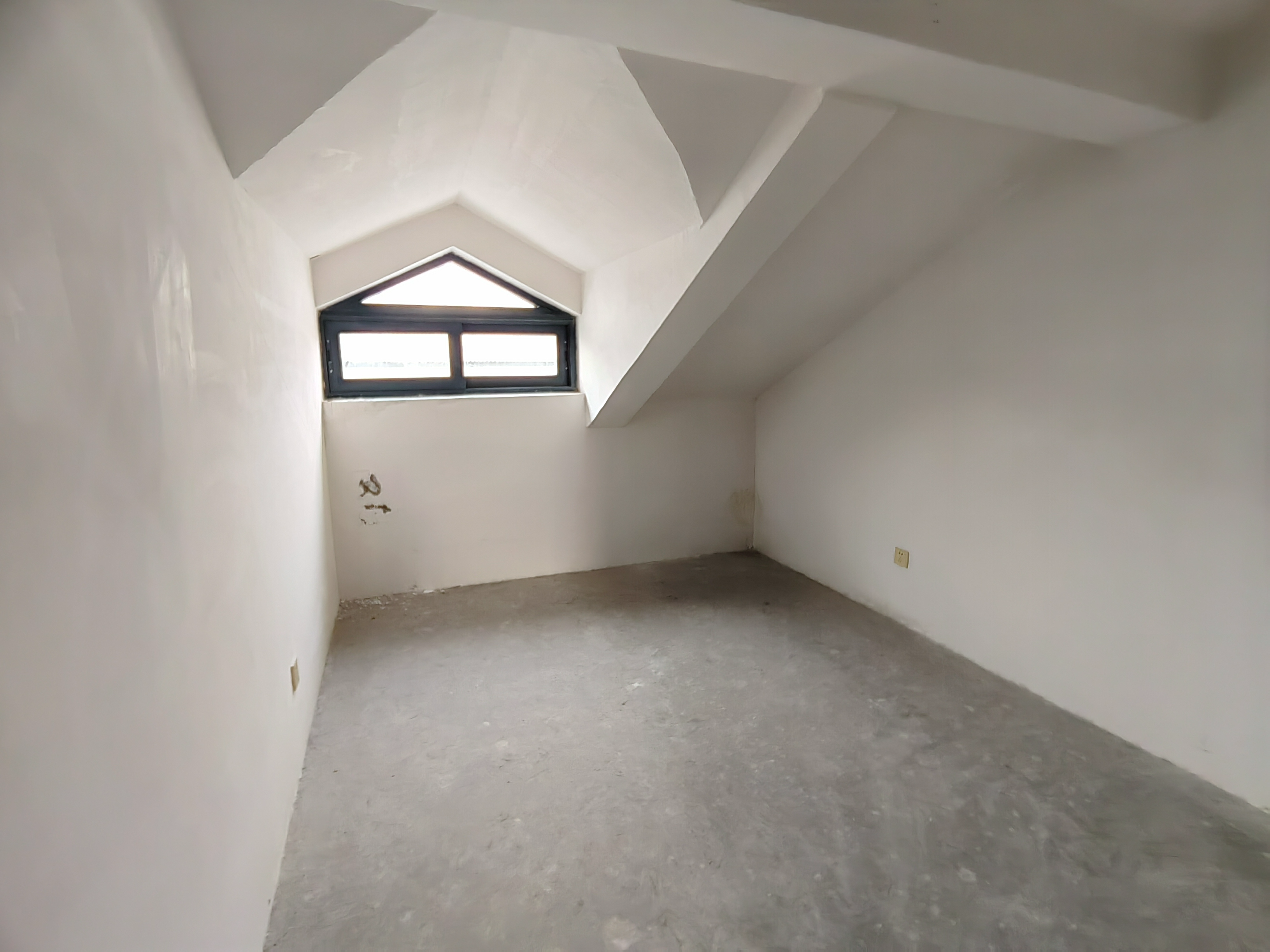 金水湾花园 4室2厅2卫 160m&sup2;