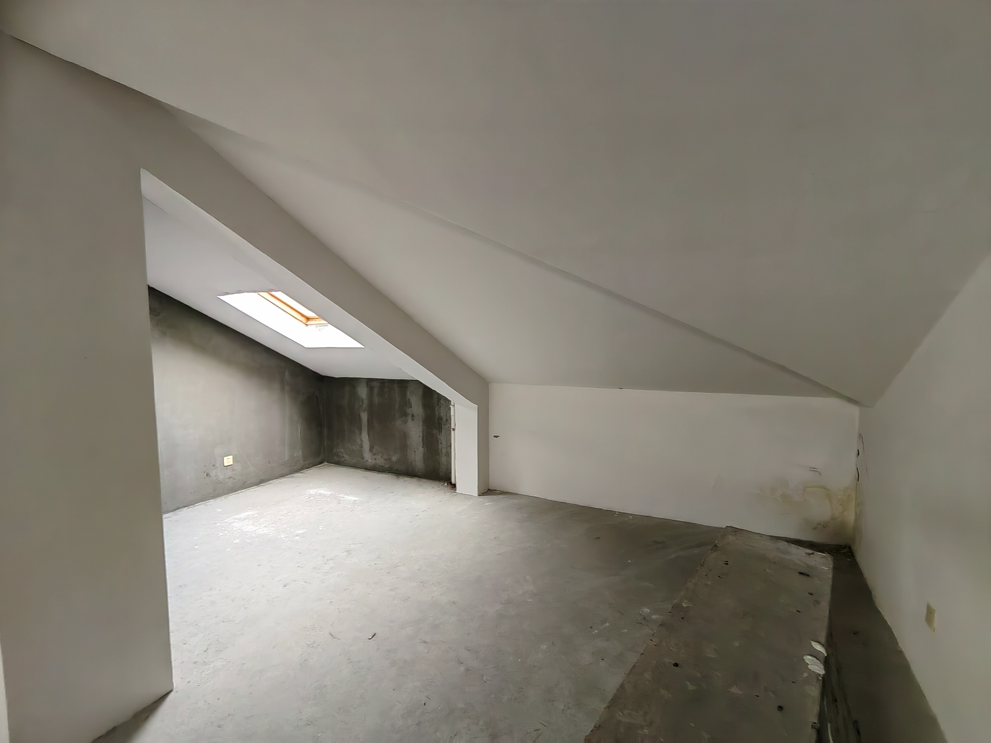 金水湾花园 4室2厅2卫 160m&sup2;