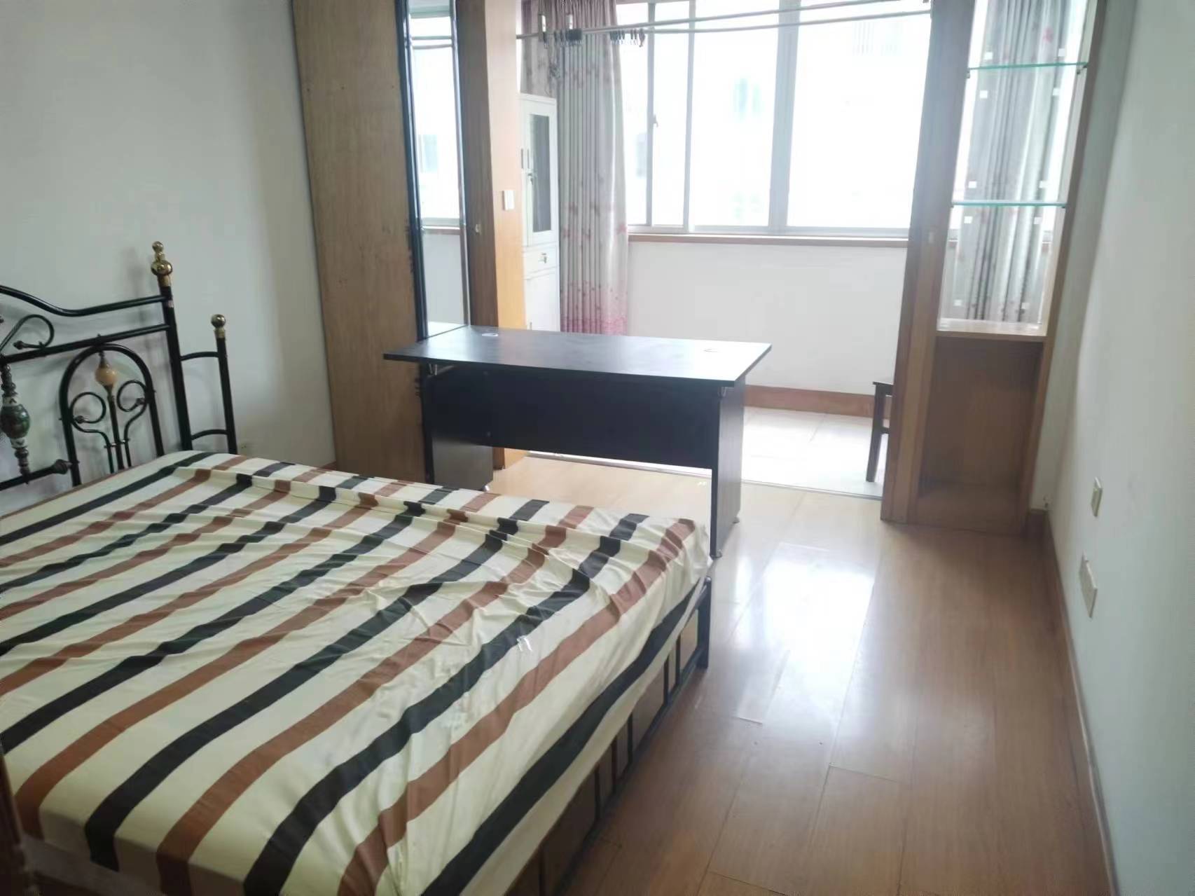学田南苑 2室1厅1卫 72m&sup2;