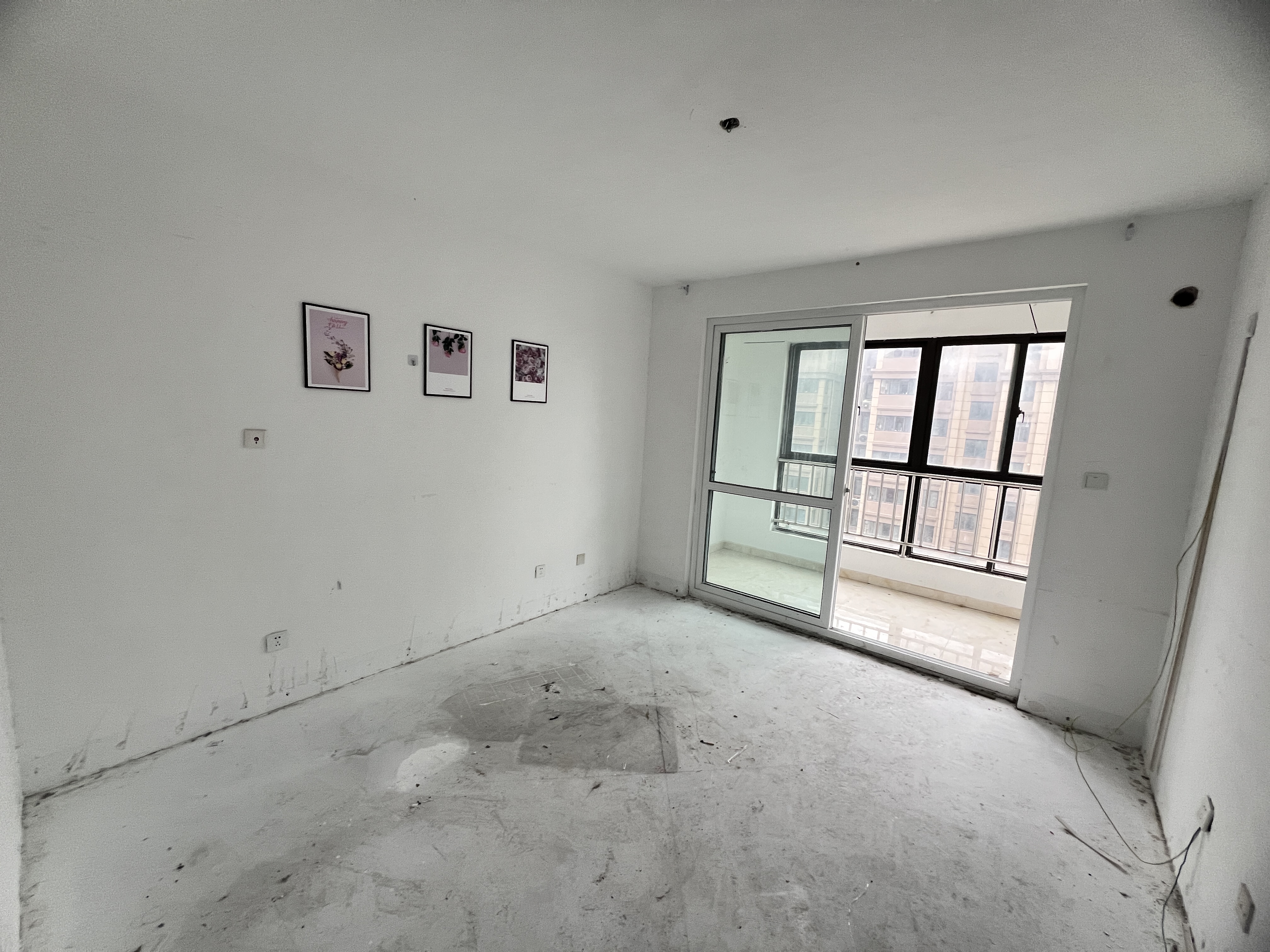 临江家园 3室2厅2卫 141.00m&sup2;