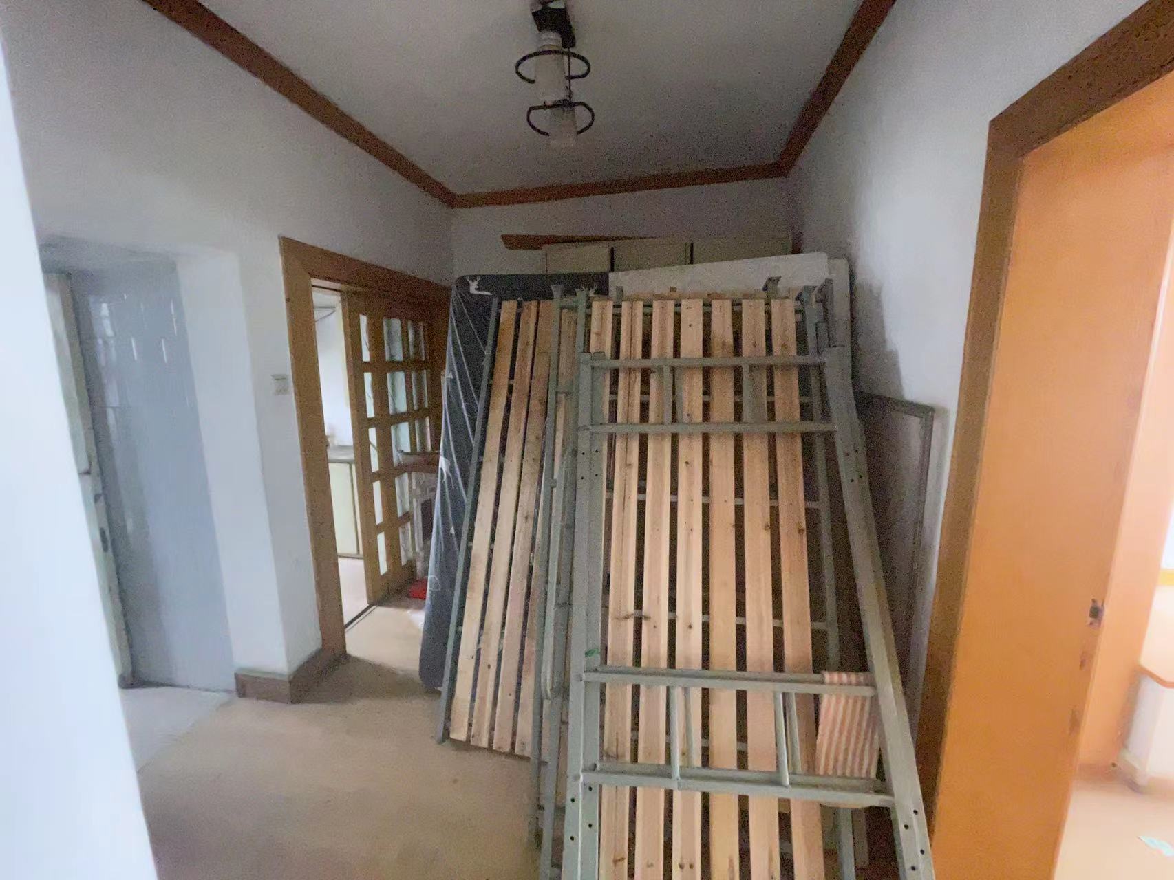 南川园新村 3室1厅1卫 89.00m&sup2;