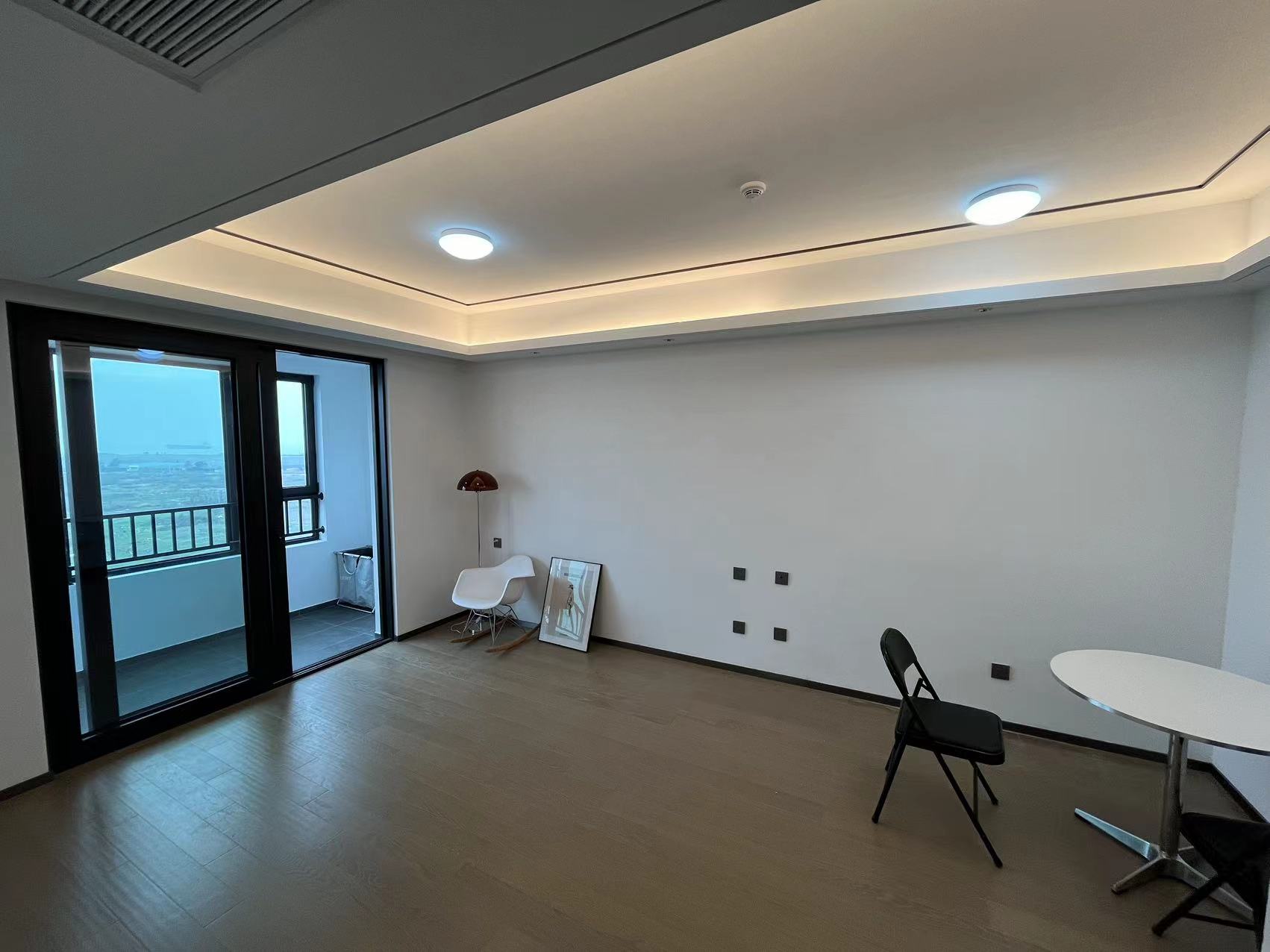 滨江道江园 3室2厅2卫 102m&sup2;