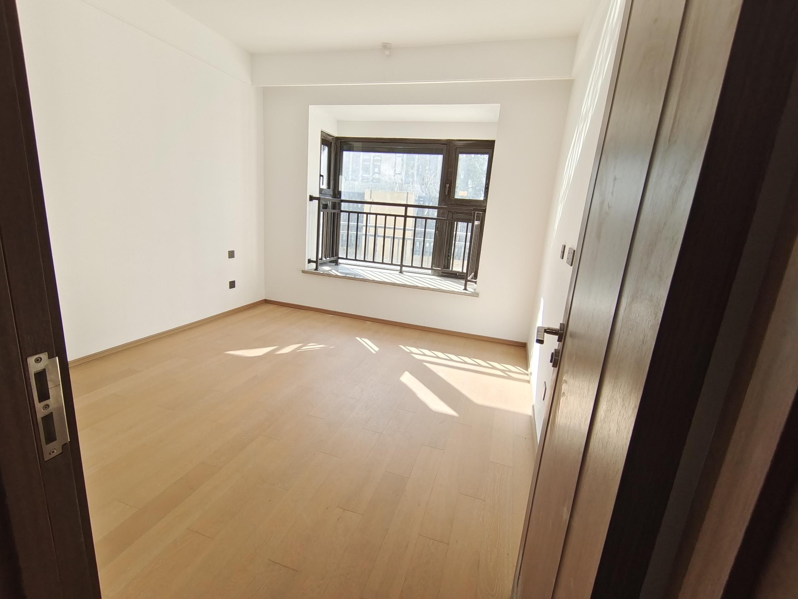 春风南岸东园 5室2厅3卫 167m&sup2;