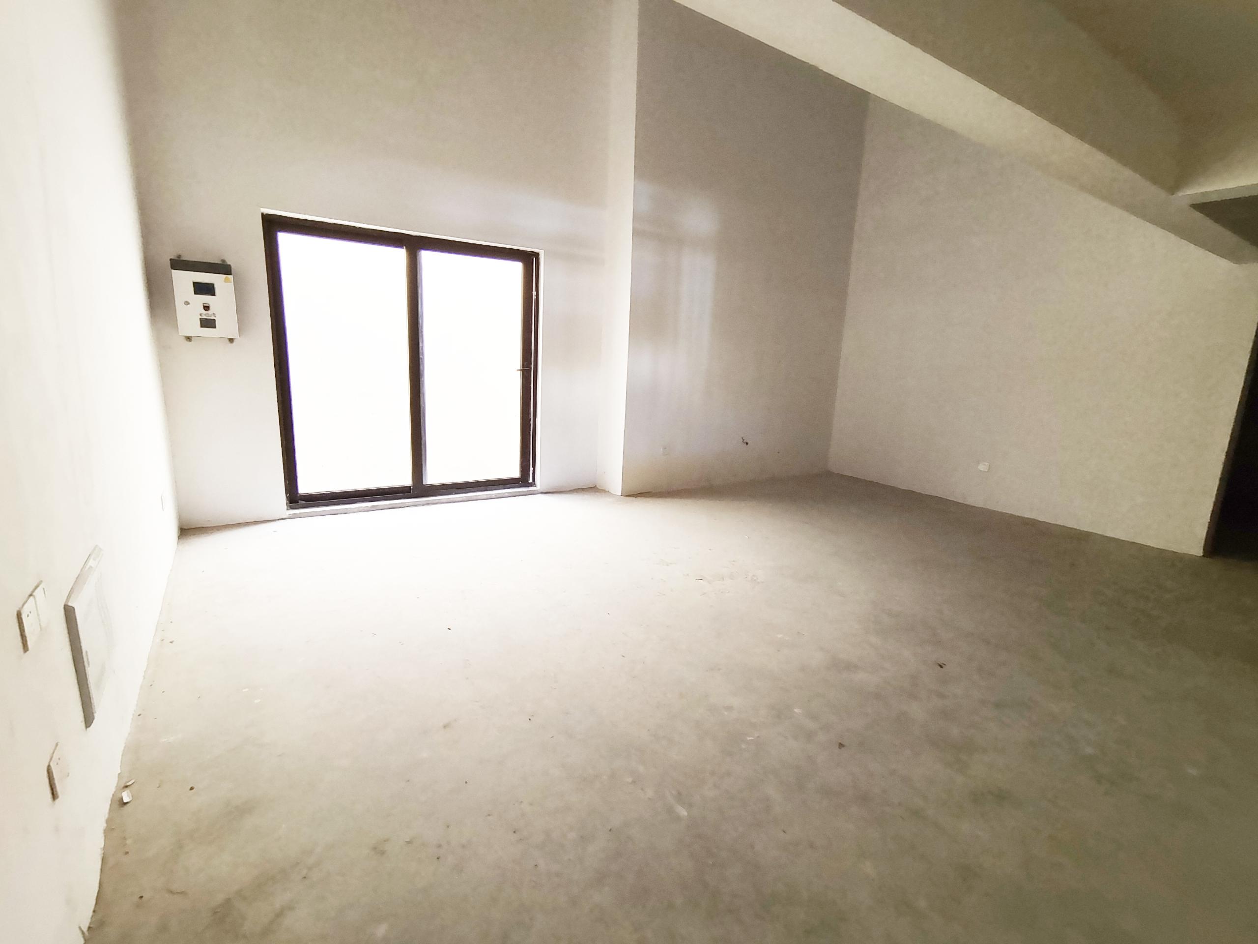 春风南岸东园 5室2厅3卫 167m&sup2;