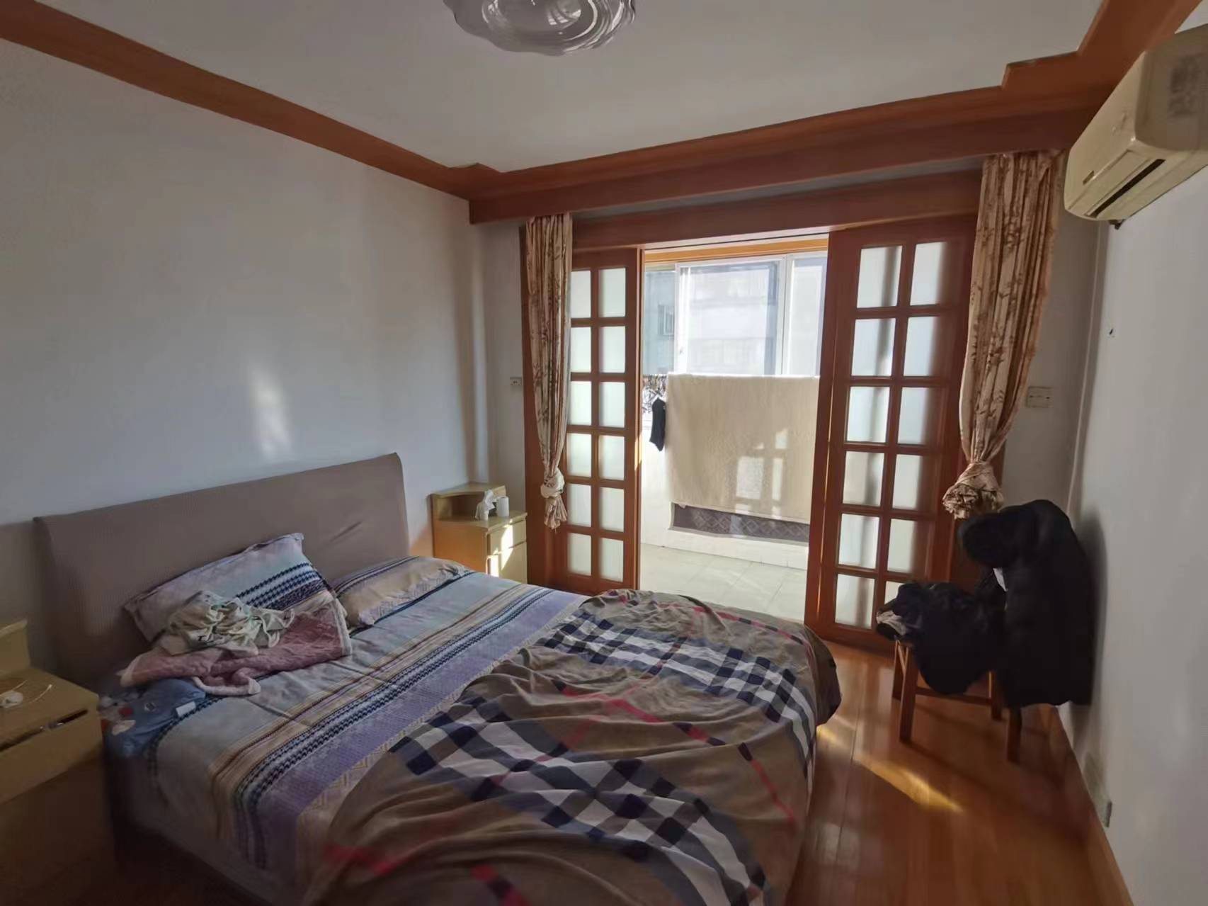 新海通花园 3室1厅1卫 80m&sup2;