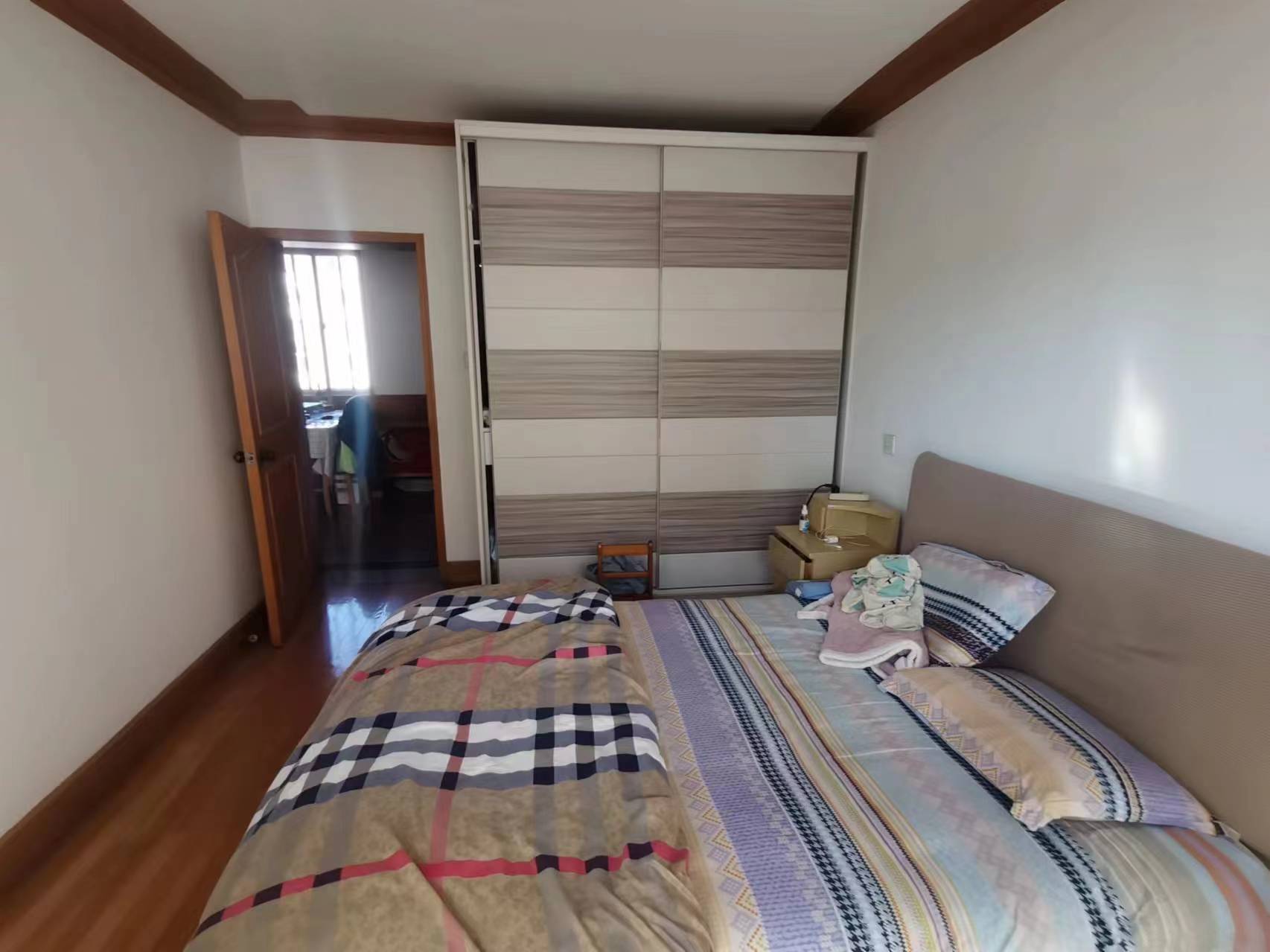 新海通花园 3室1厅1卫 80m²