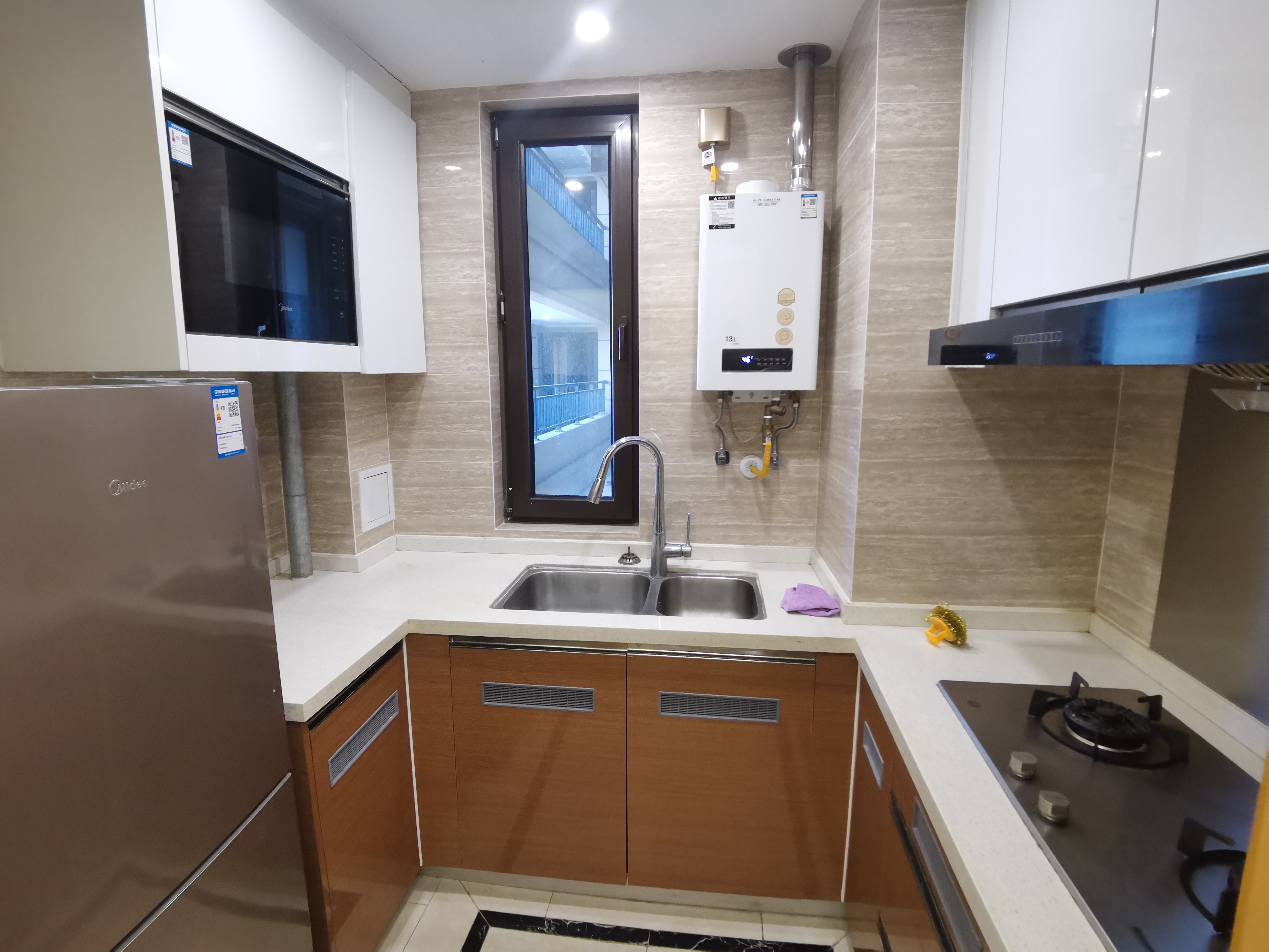 富力院士廷 3室2厅2卫 109m&sup2;