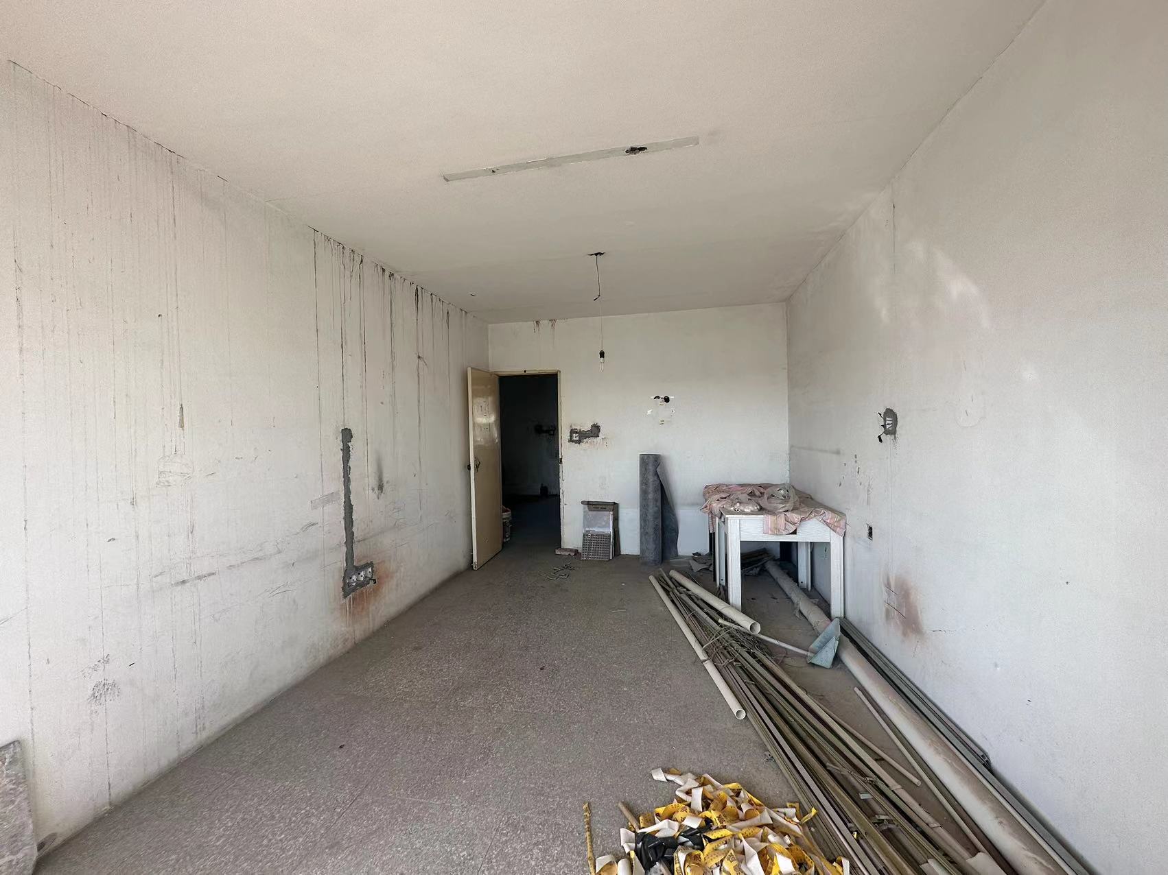 八角亭东一区 2室2厅1卫 91m&sup2;