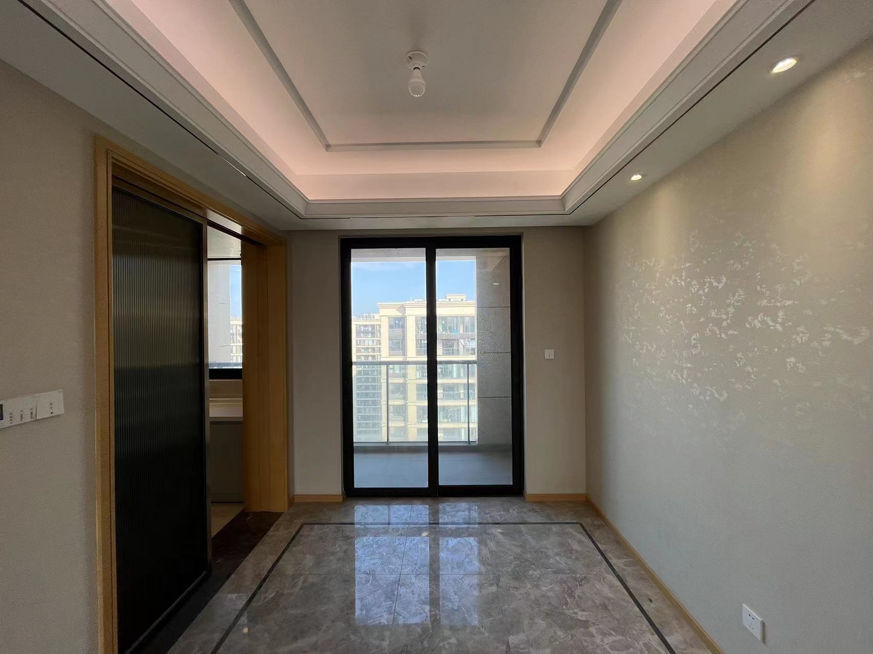 绿城沁园 4室2厅2卫 143m²