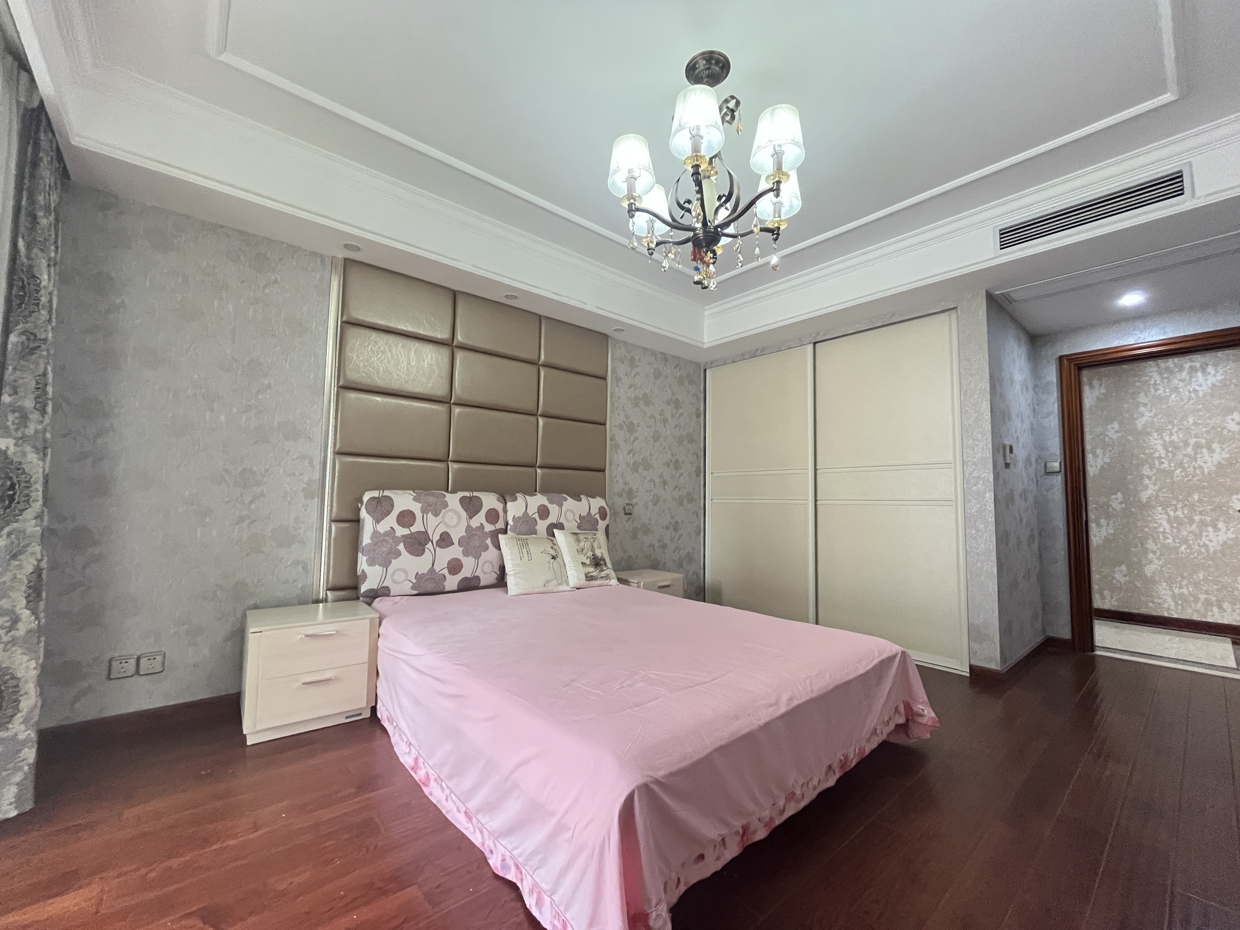友谊嘉御龙庭 4室2厅2卫 200.2m&sup2;