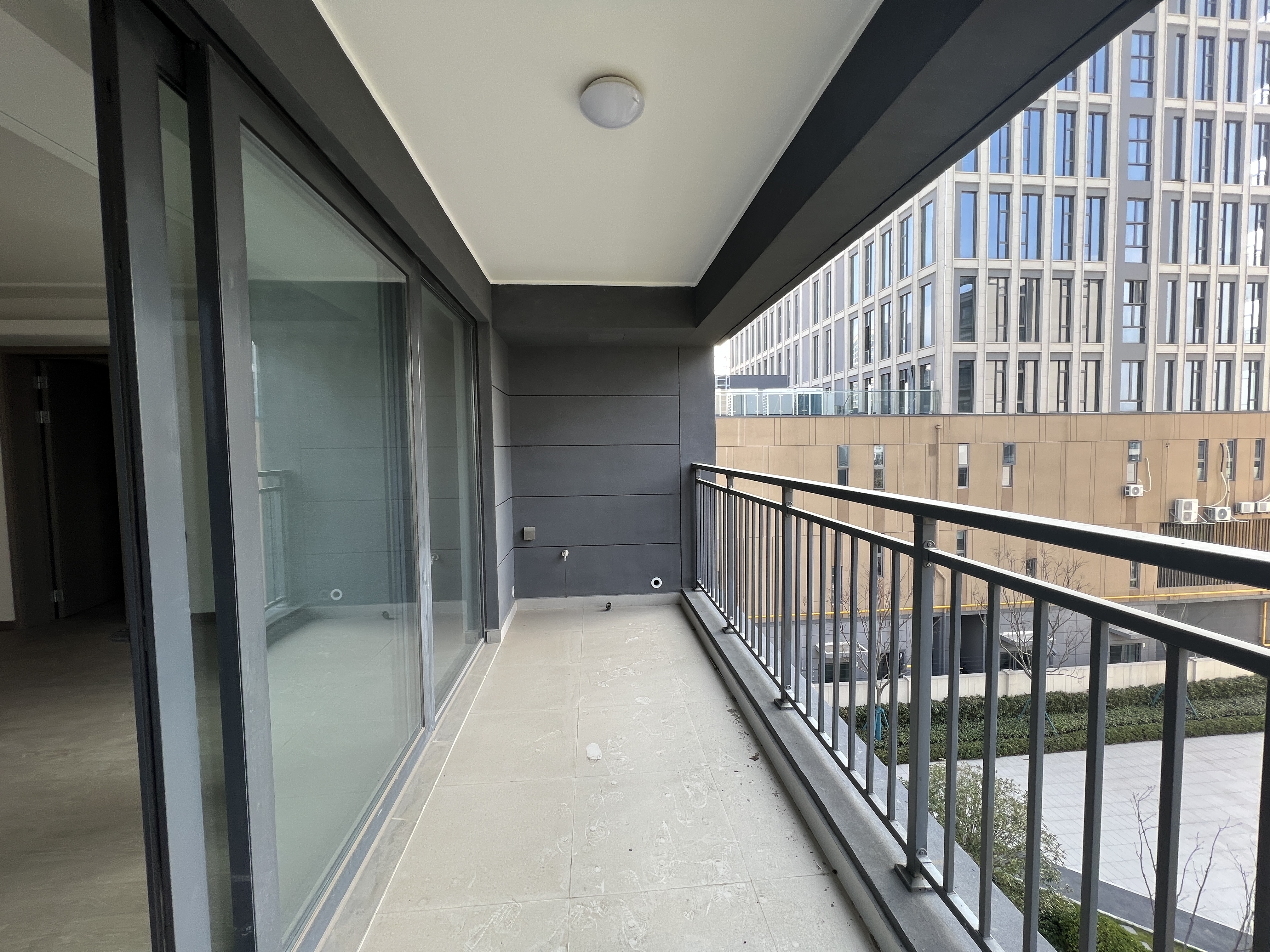 万科时代之光 4室2厅2卫 130m&sup2;