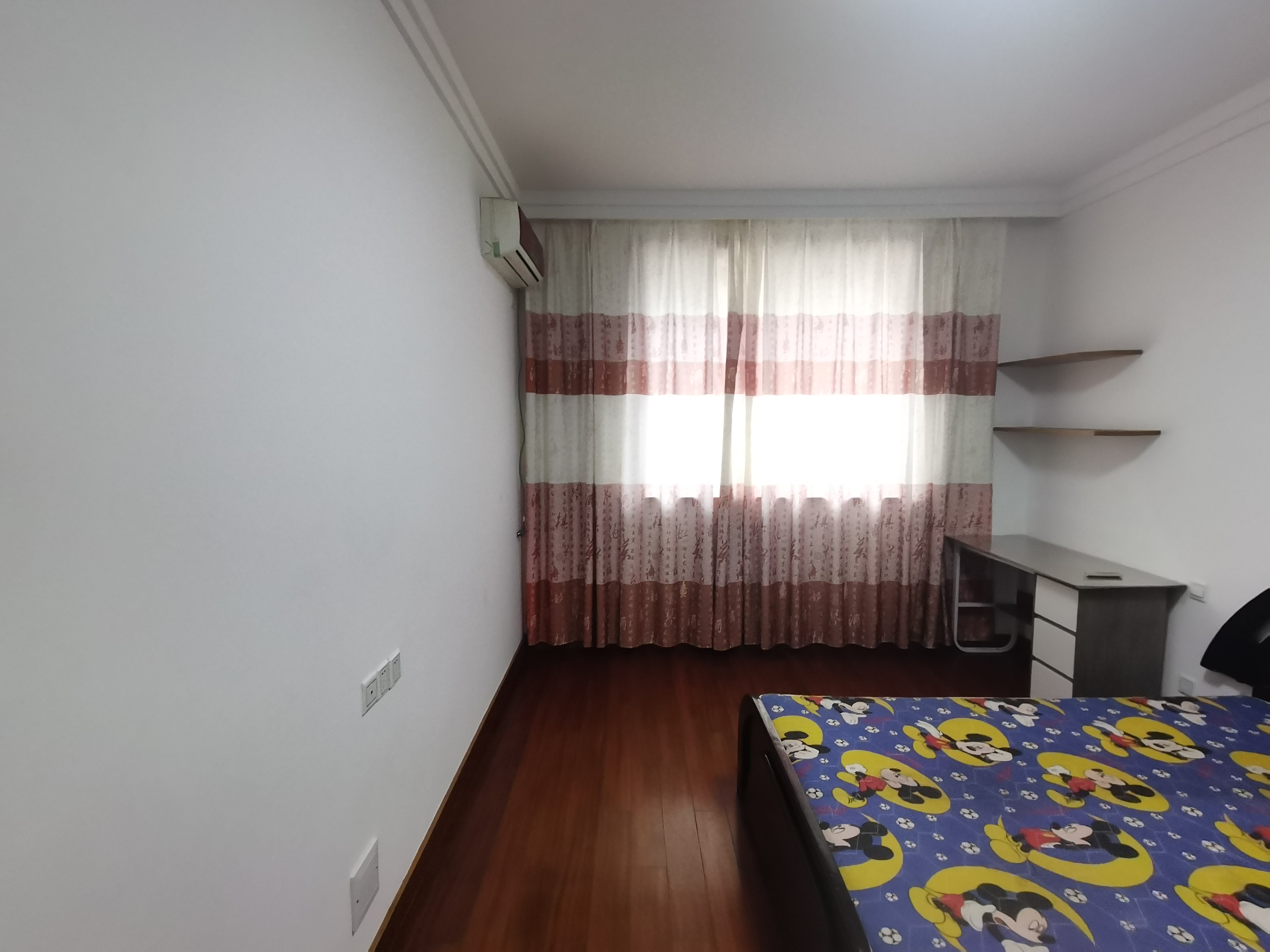 双霞花苑 2室2厅1卫 93m&sup2;