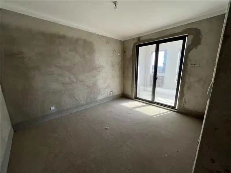 星源名苑 4室2厅2卫 135.6m&sup2;
