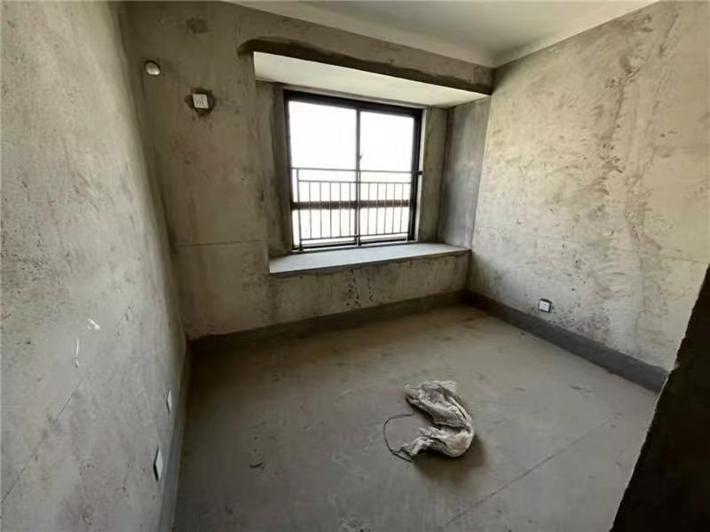 星源名苑 4室2厅2卫 135.6m&sup2;