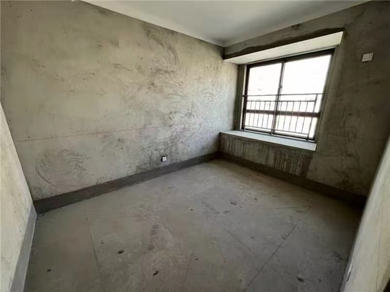 星源名苑 4室2厅2卫 135.6m&sup2;
