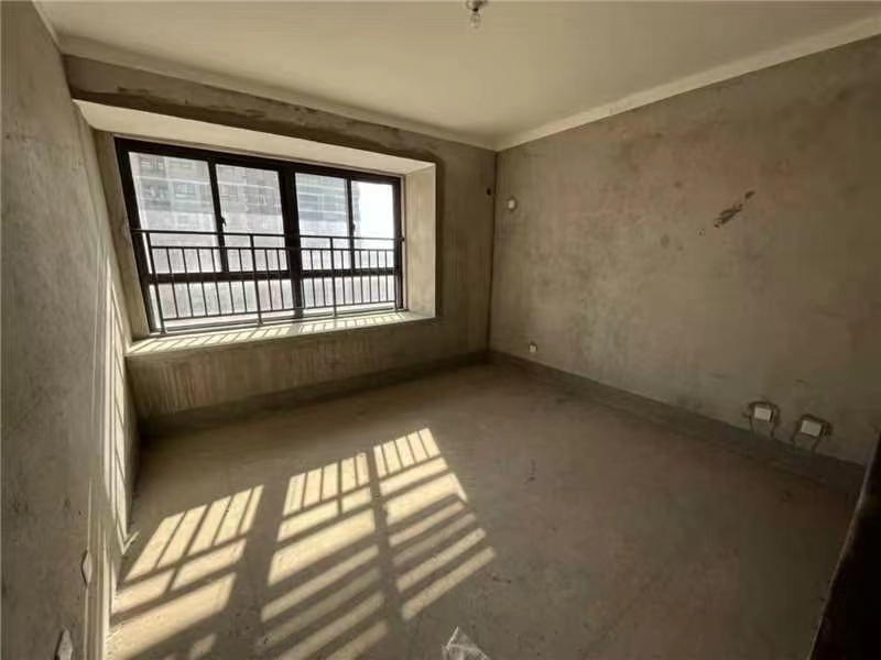 星源名苑 4室2厅2卫 135.6m&sup2;