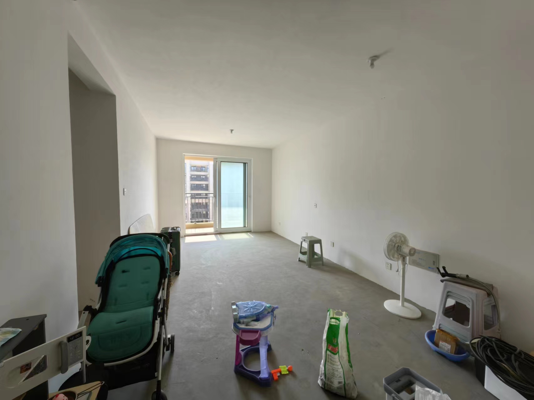 中海碧林湾 3室2厅1卫 97m&sup2;