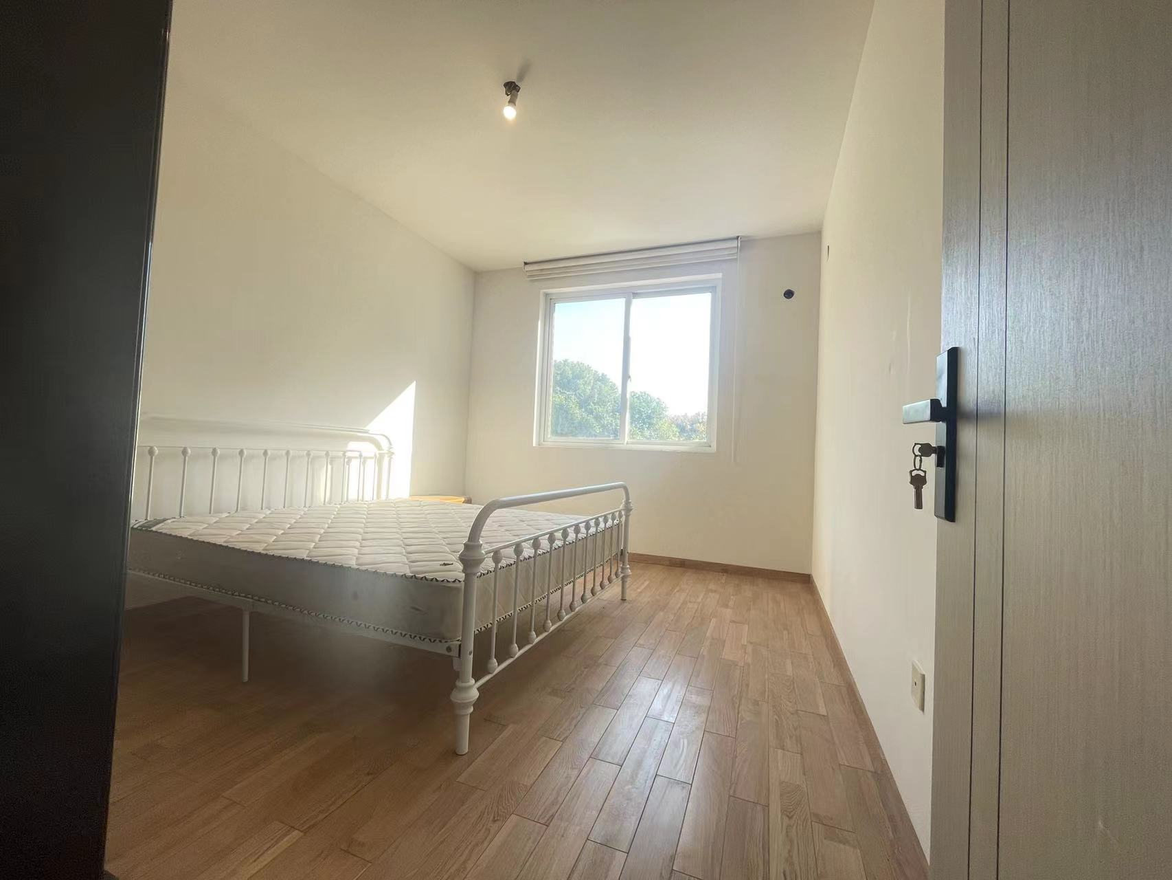 盆架桥花苑 3室3厅1卫 130.00m&sup2;