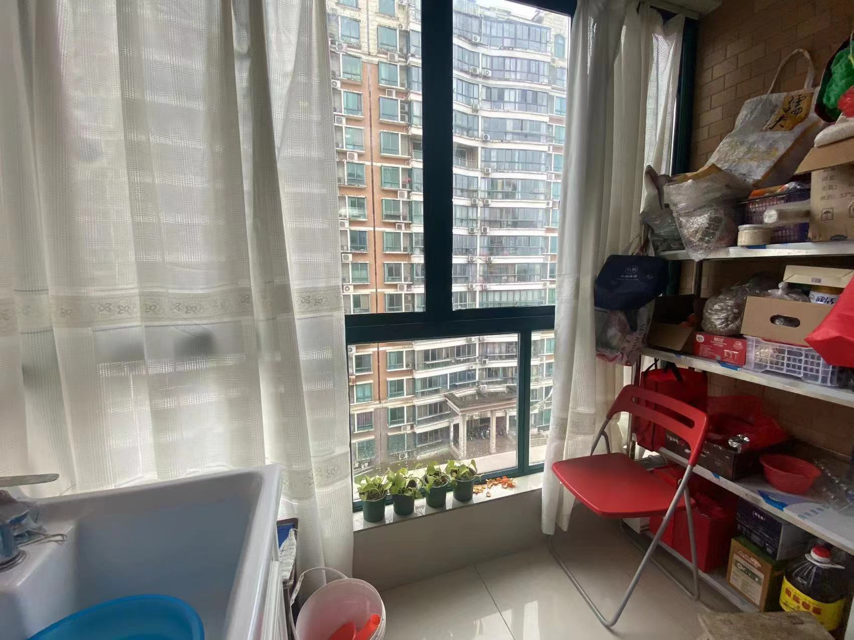 江海皇都私家花园 2室2厅1卫 99m&sup2;