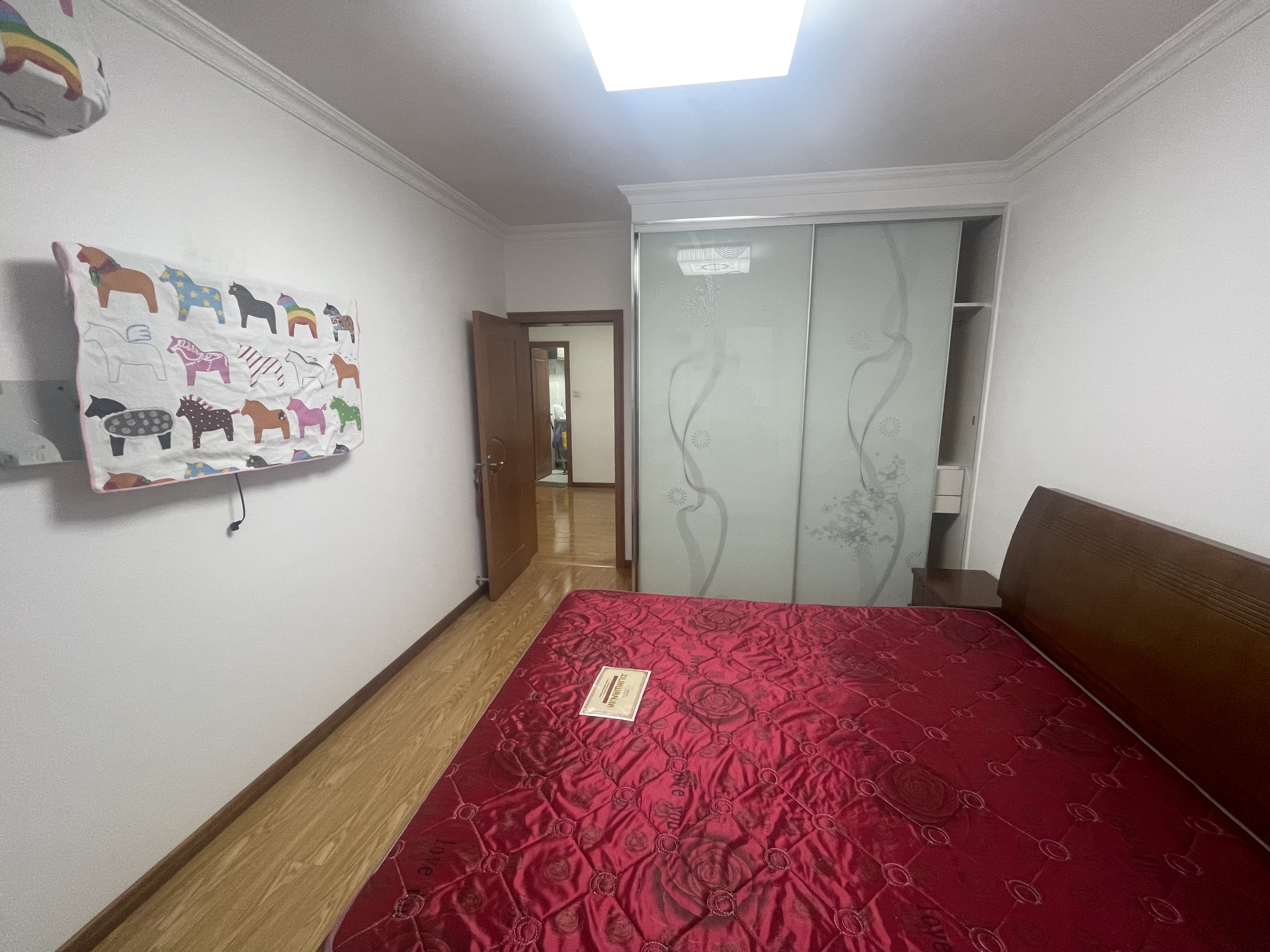 易家桥新村 2室1厅1卫 60m&sup2;