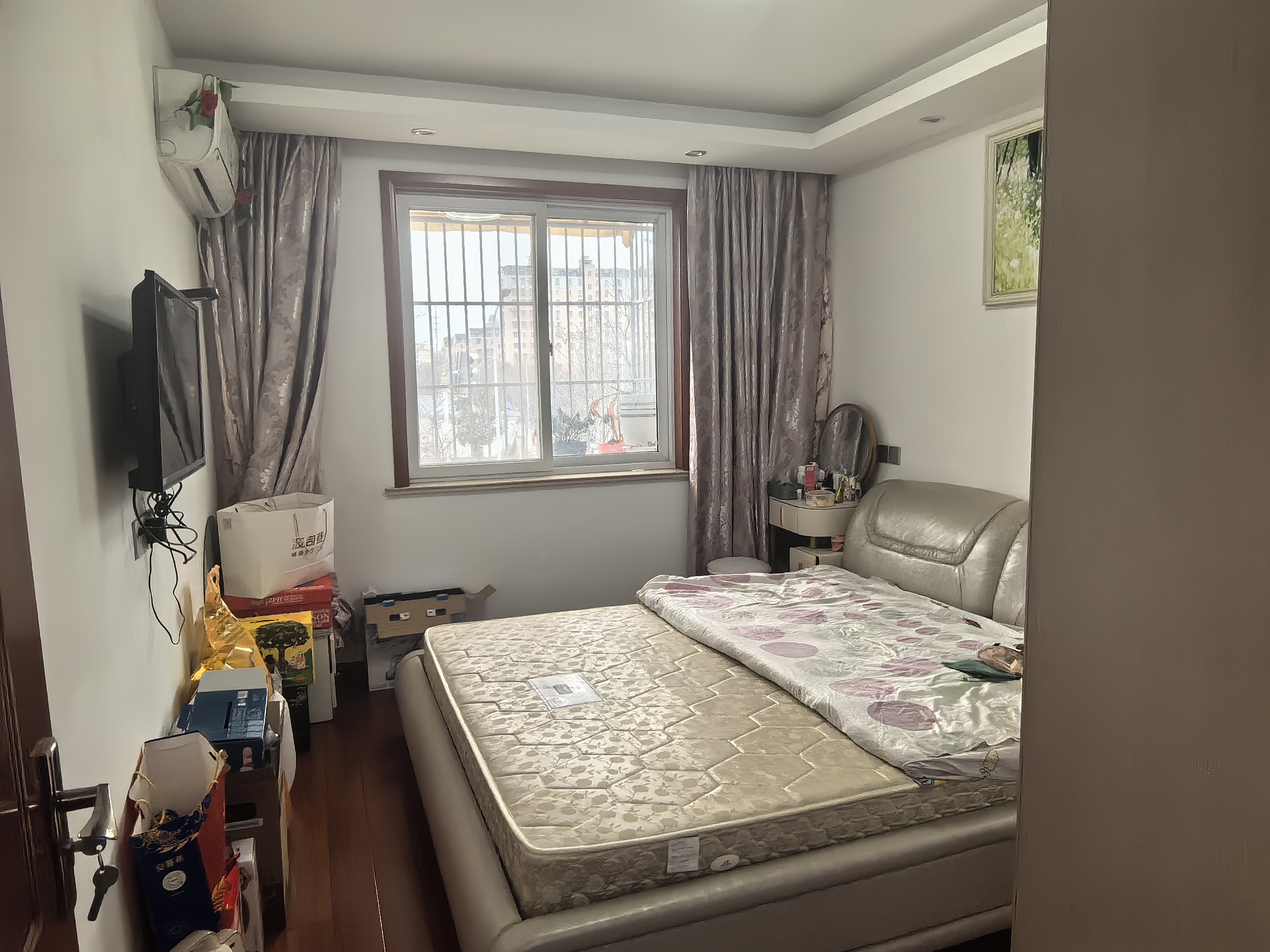新苑华庭 3室2厅1卫 110m&sup2;