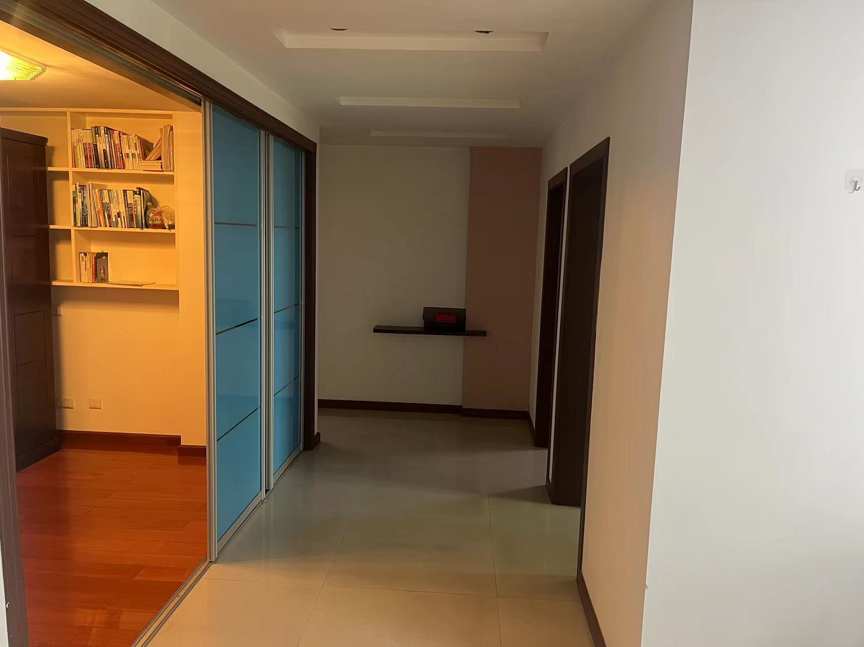 友谊家园 3室2厅2卫 158m&sup2;
