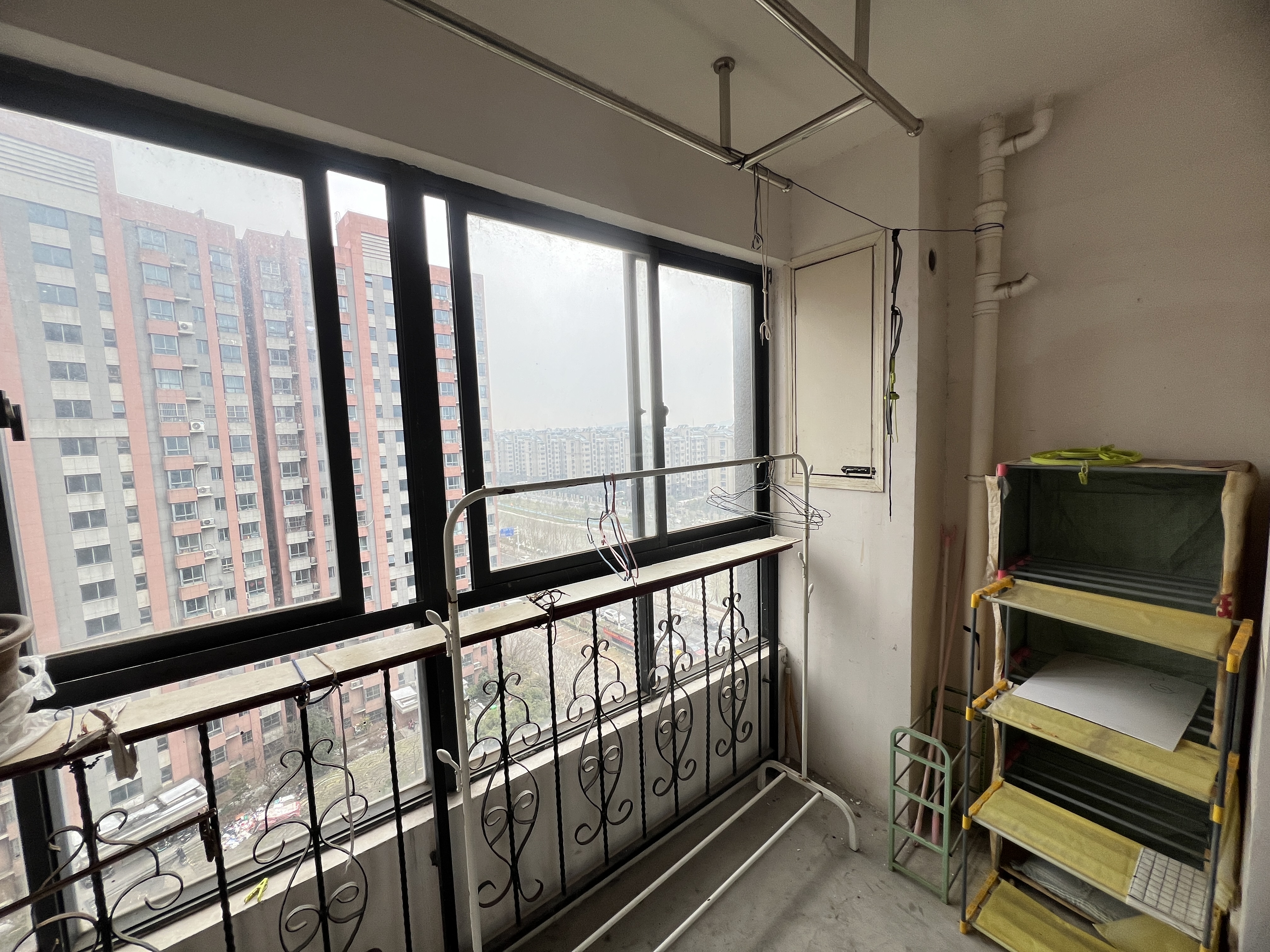 炜赋花苑 2室2厅1卫 92m&sup2;