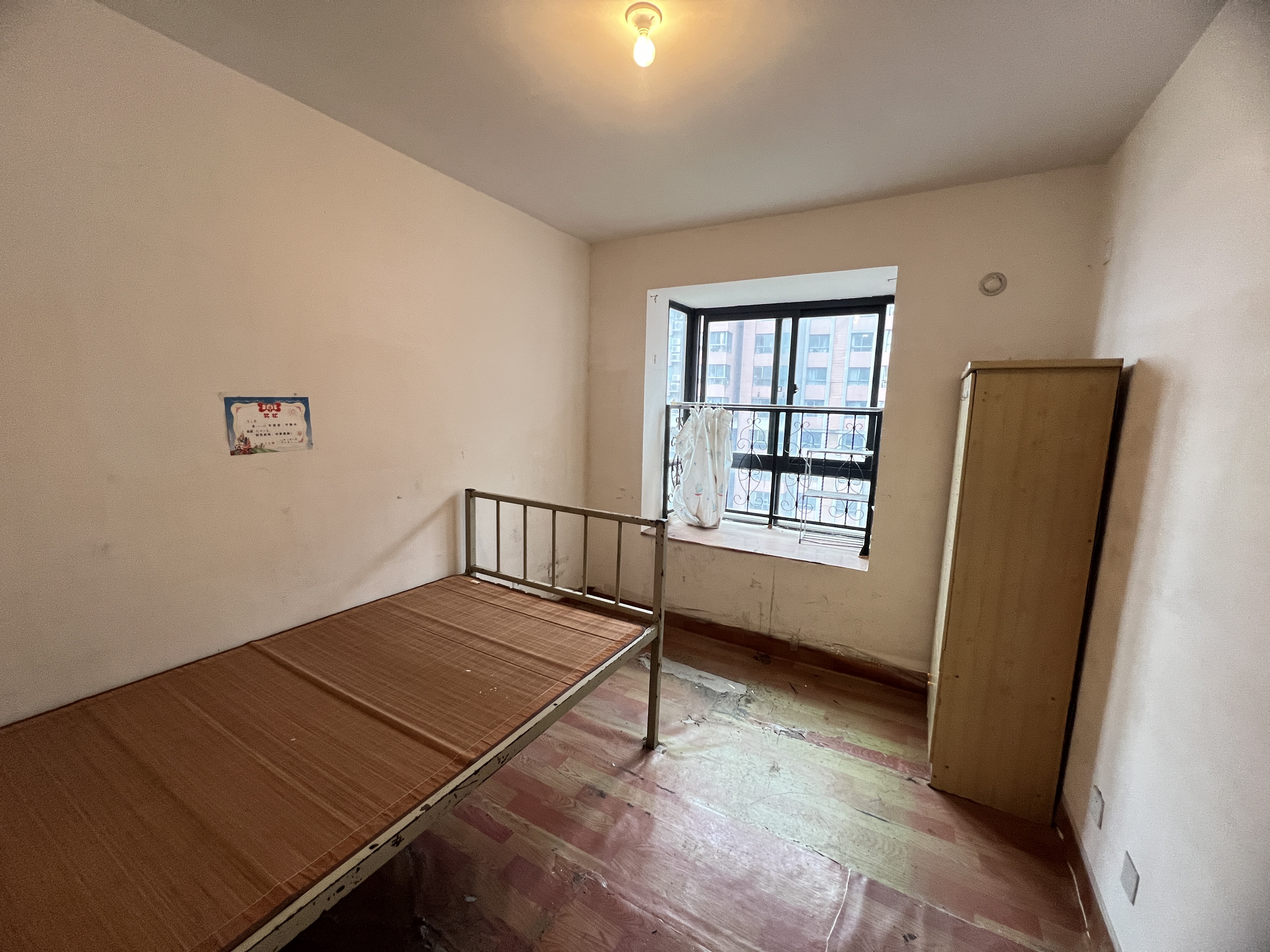 炜赋花苑 2室2厅1卫 92m&sup2;