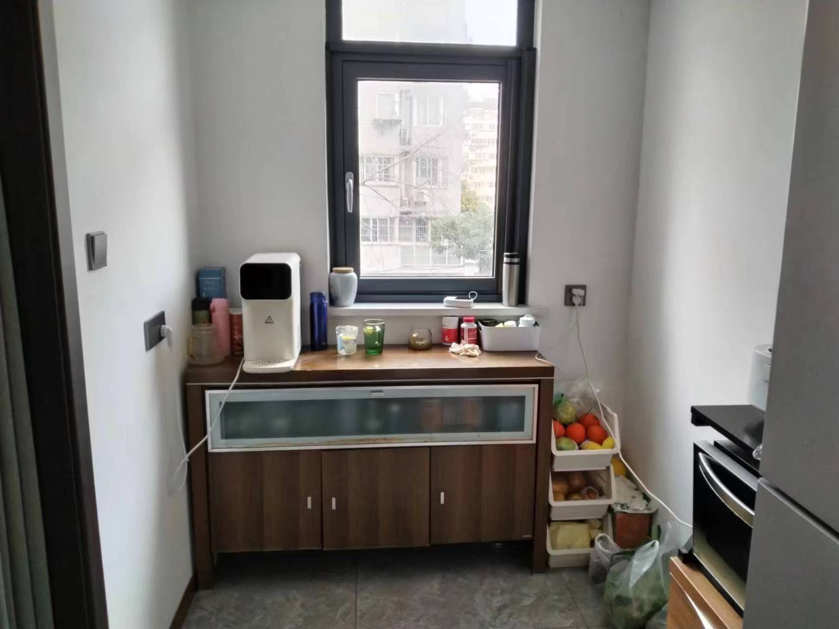虹景园 3室2厅2卫 157m&sup2;