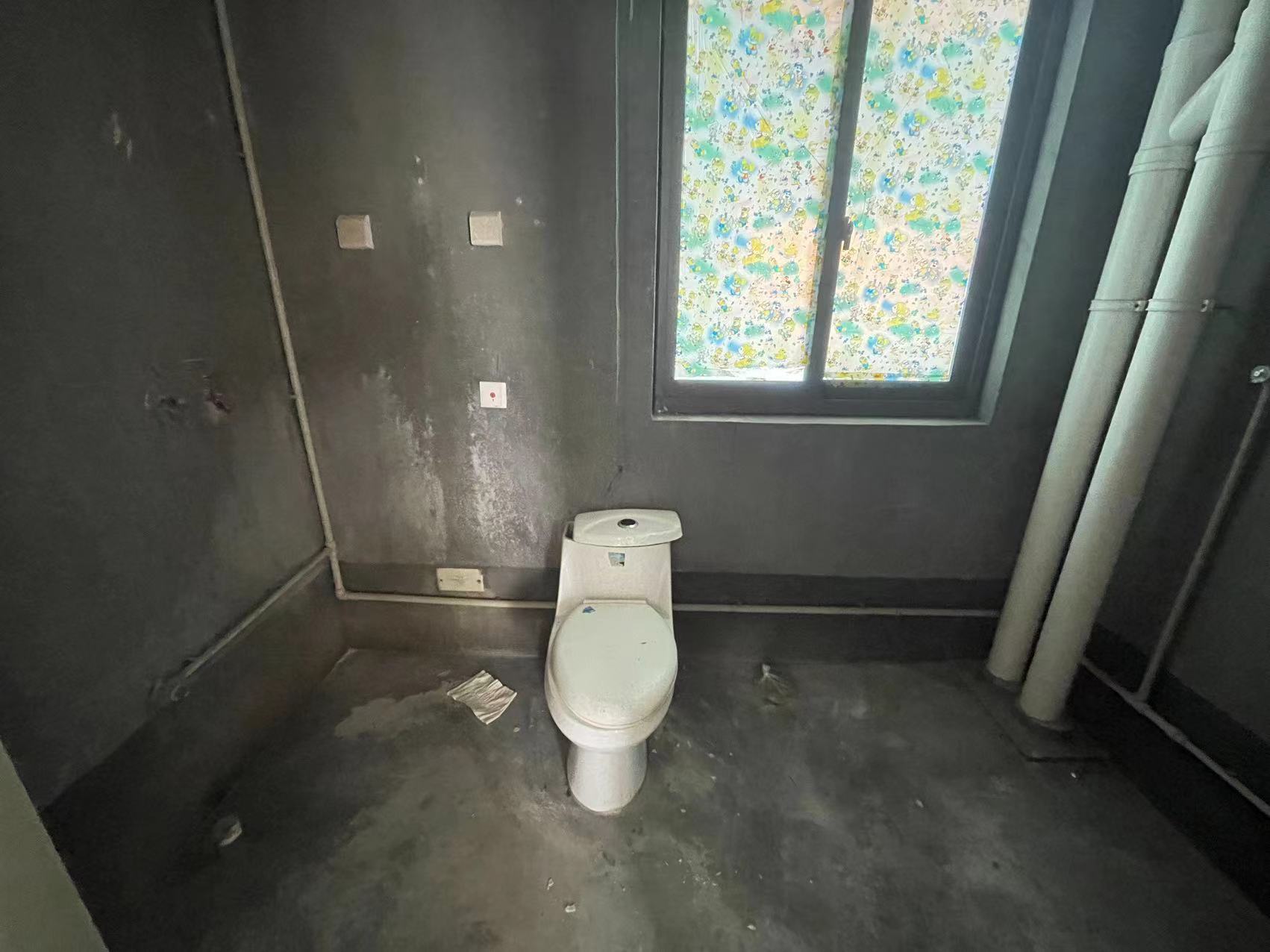 万濠星城 3室2厅1卫 100m&sup2;