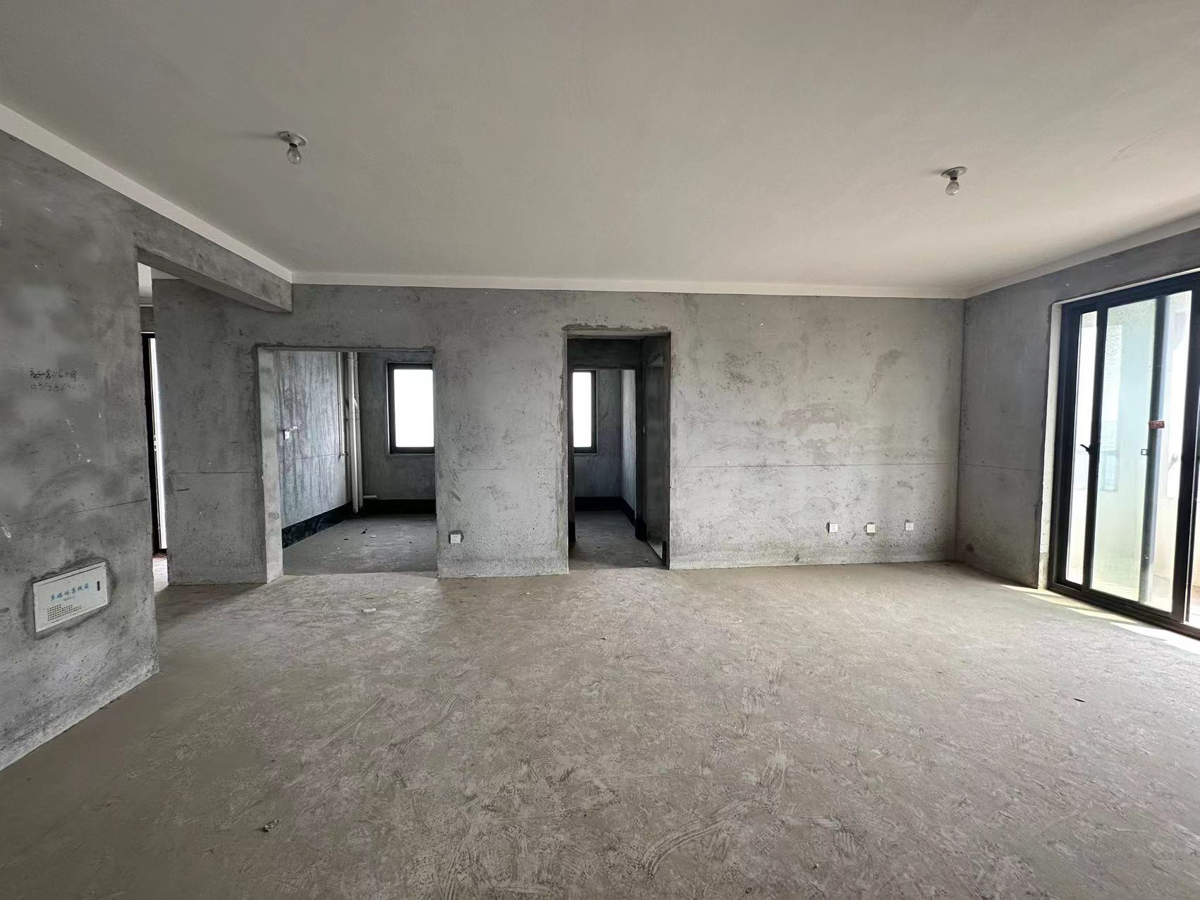 星源名苑 3室2厅2卫 129m&sup2;