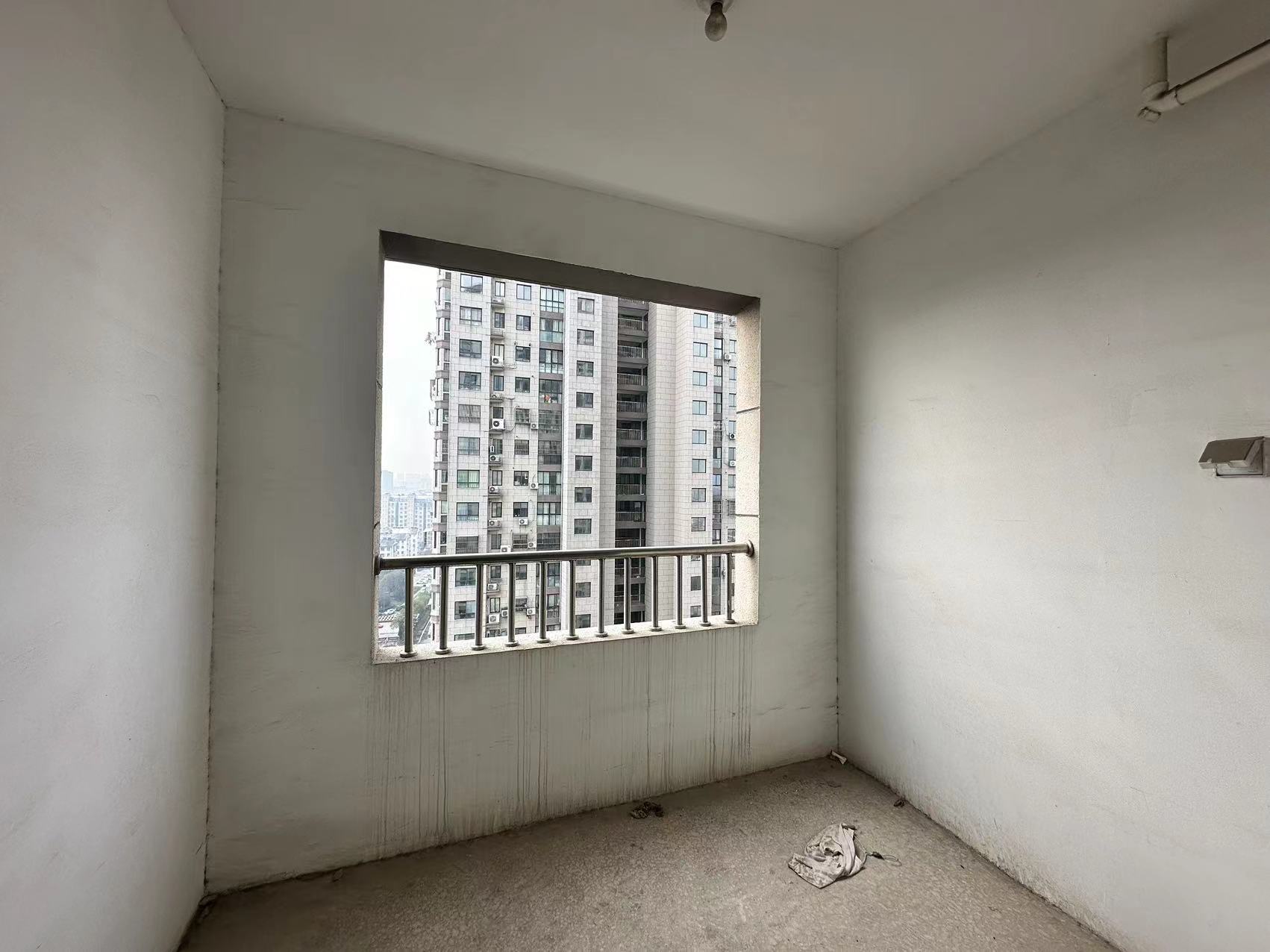 星源名苑 3室2厅2卫 129m&sup2;