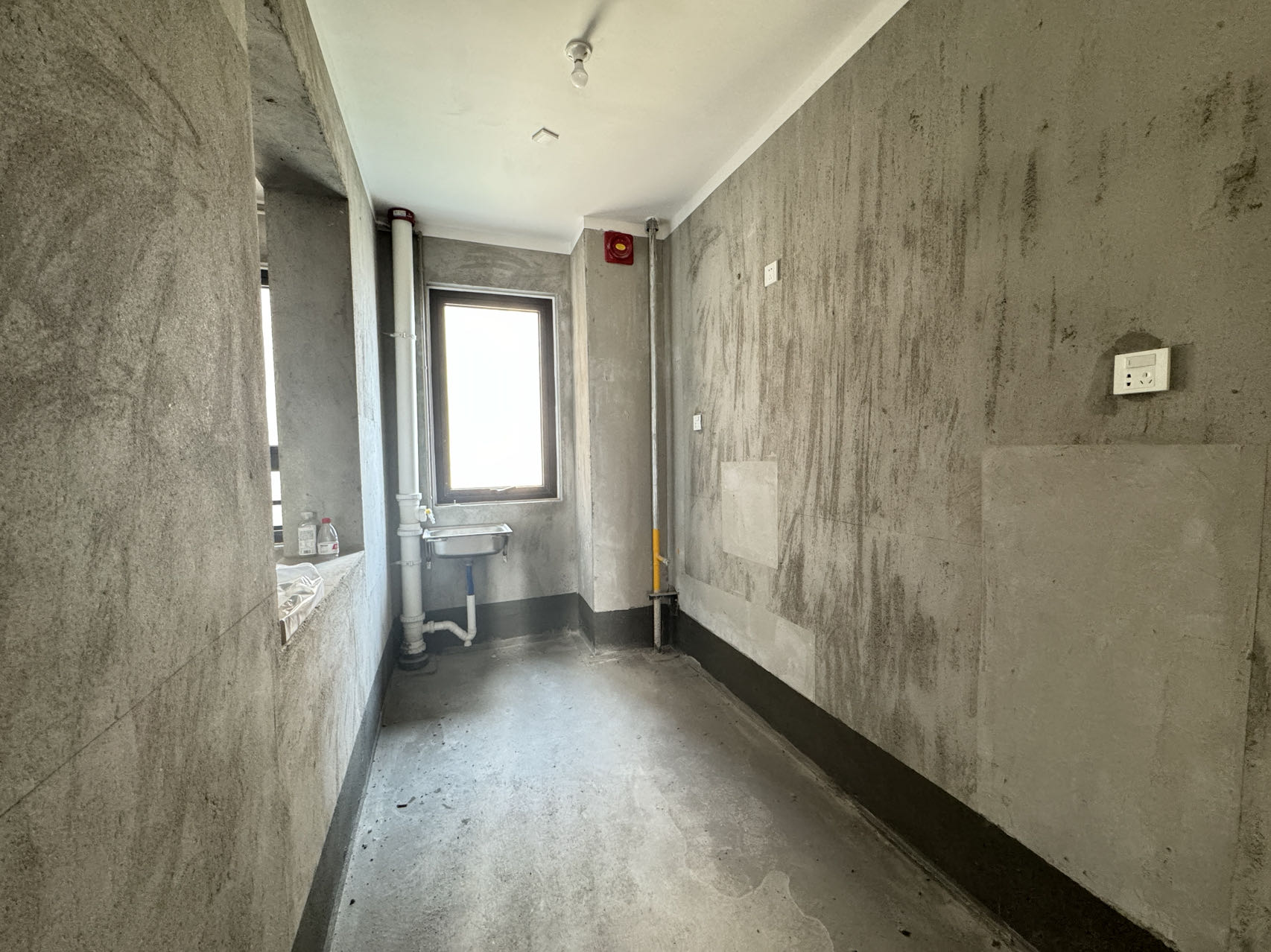 保利香槟国际 3室2厅2卫 122m²
