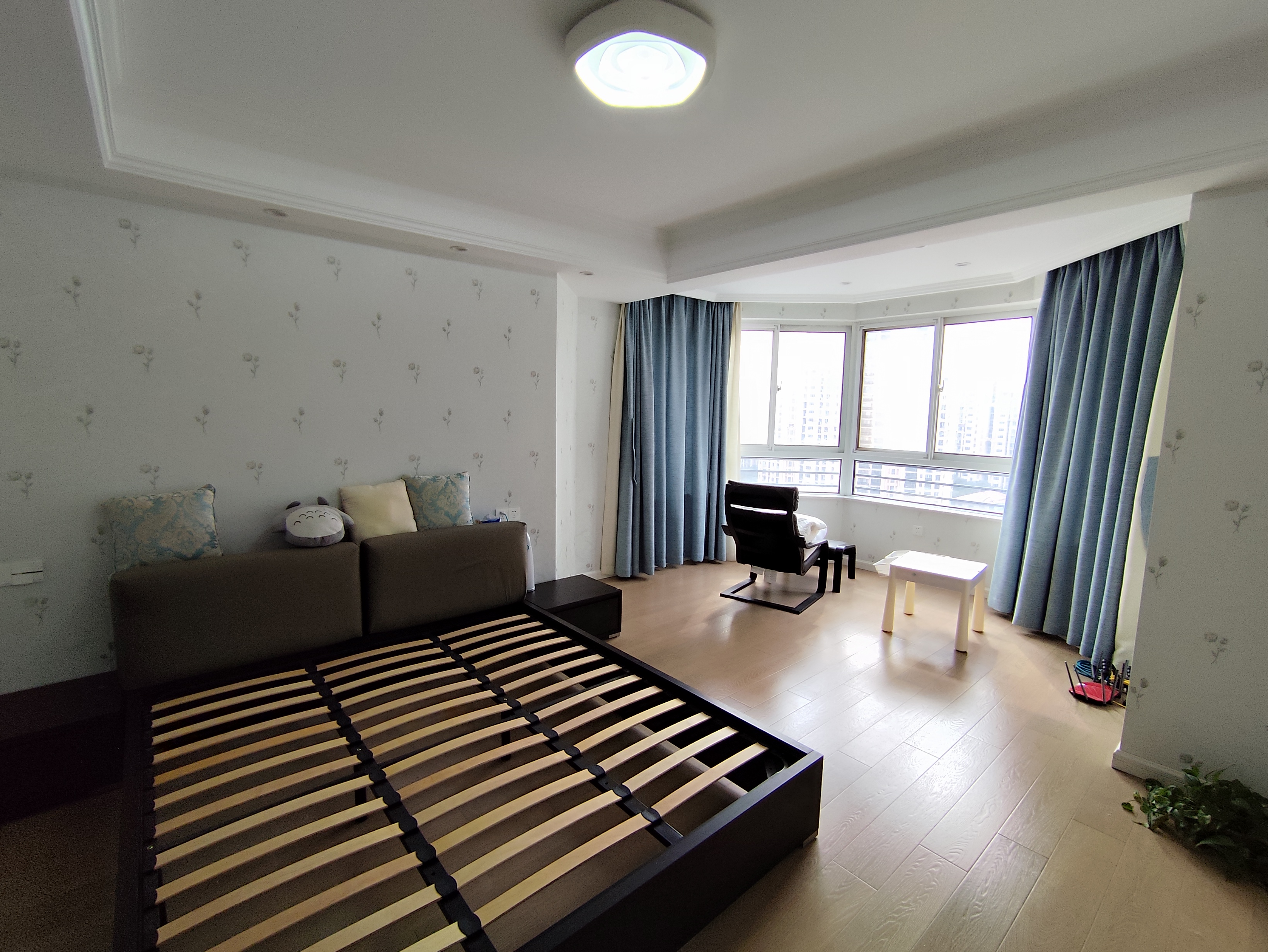 中南世纪花城三期 3室2厅2卫 139.00m&sup2;